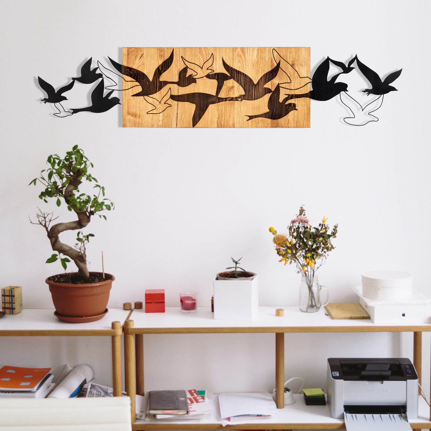 Albatros – Acessório Decorativo de Parede em Madeira e Metal, Preto/Nogueira, 111 x 25 cm