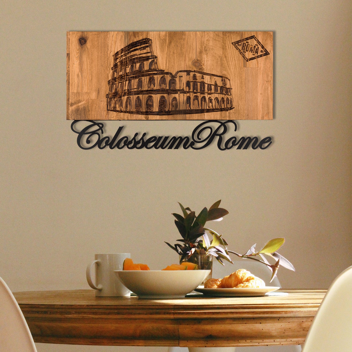 Rome – Acessório Decorativo de Parede em Metal Preto com Moldura de Nogueira, 58 x 33 cm