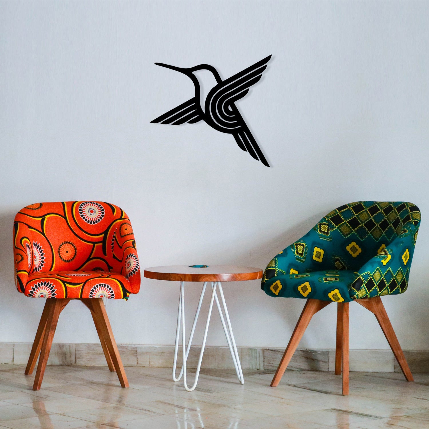Ari Kusu — Acessório Decorativo de Parede em Metal Preto, 54 x 50 cm