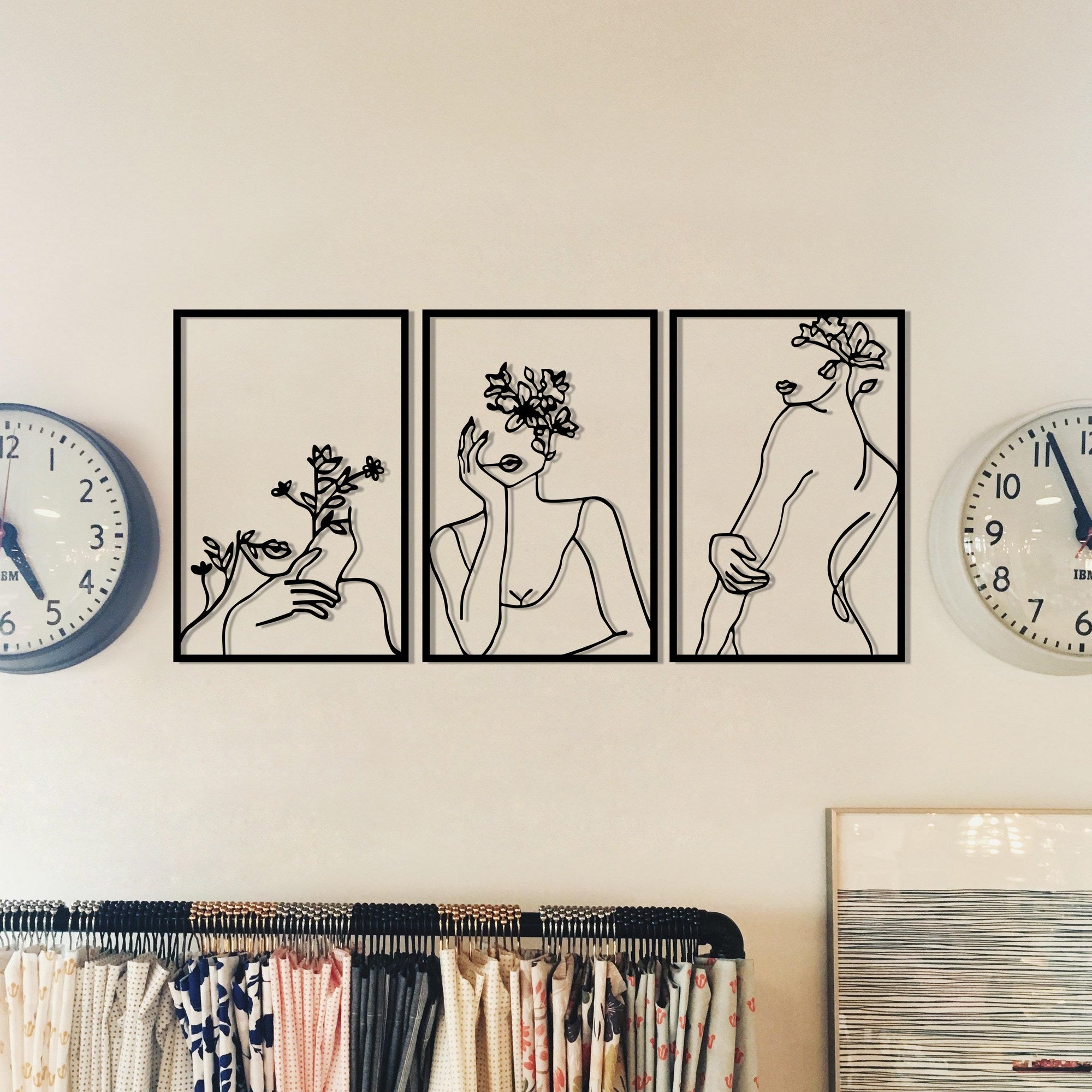 Painel de Parede em 100% Metal – Rosto Floral Feminino, Preto, 94x45 cm