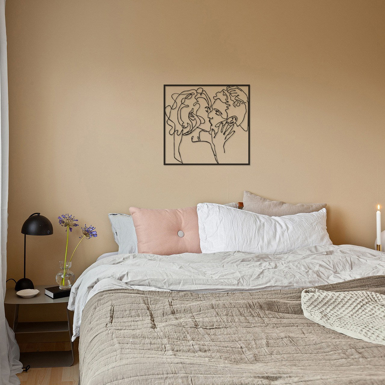 Kiss Me 1 – Decoração de Parede em Metal Preto (64x60 cm, 1,2 mm)