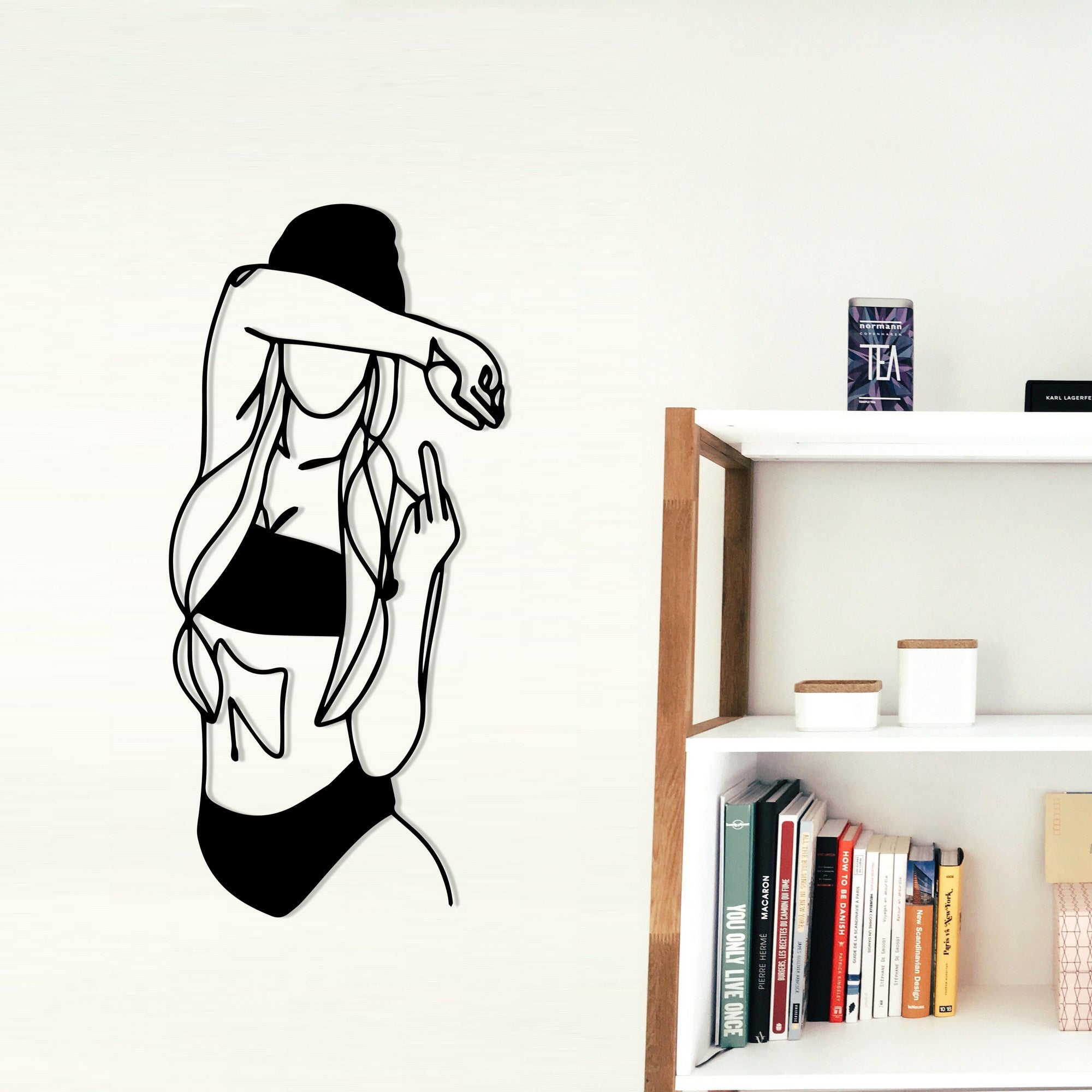 Cool Woman 2 – Acessório Decorativo de Parede em Metal, Preto, 28,5 x 60 cm, 100% metal (1,2 mm), 1,094 kg