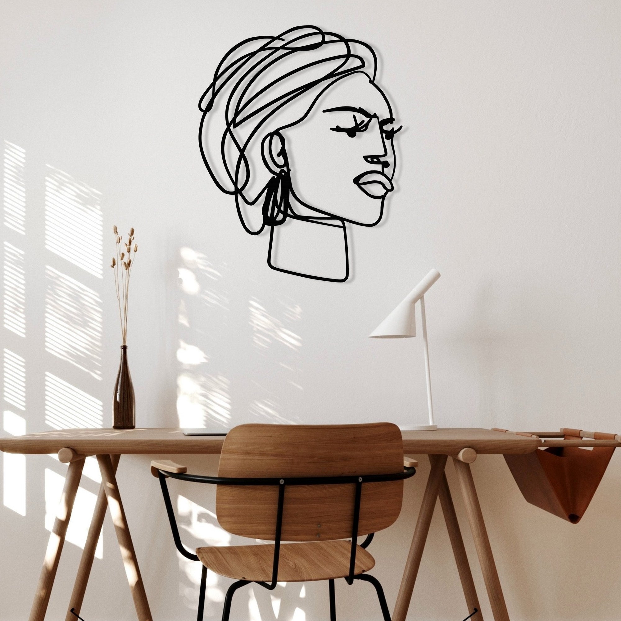 Afro — Acessório Decorativo de Parede em Metal Preto, 52,5 x 66 cm (Espessura 1,2 mm, 1,024 kg)