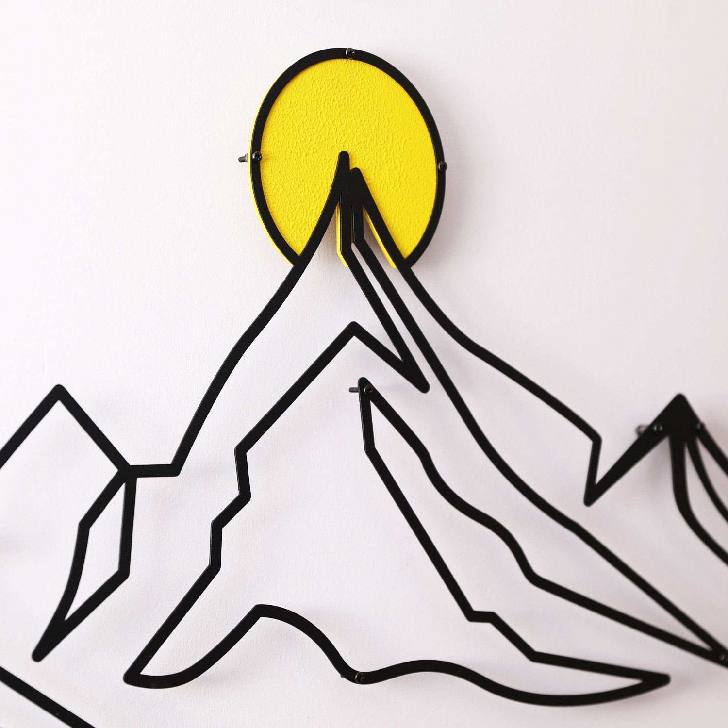 Everest 7 – Acessório Decorativo de Parede em Metal e Madeira, Multicolor, 119,5 x 37 cm