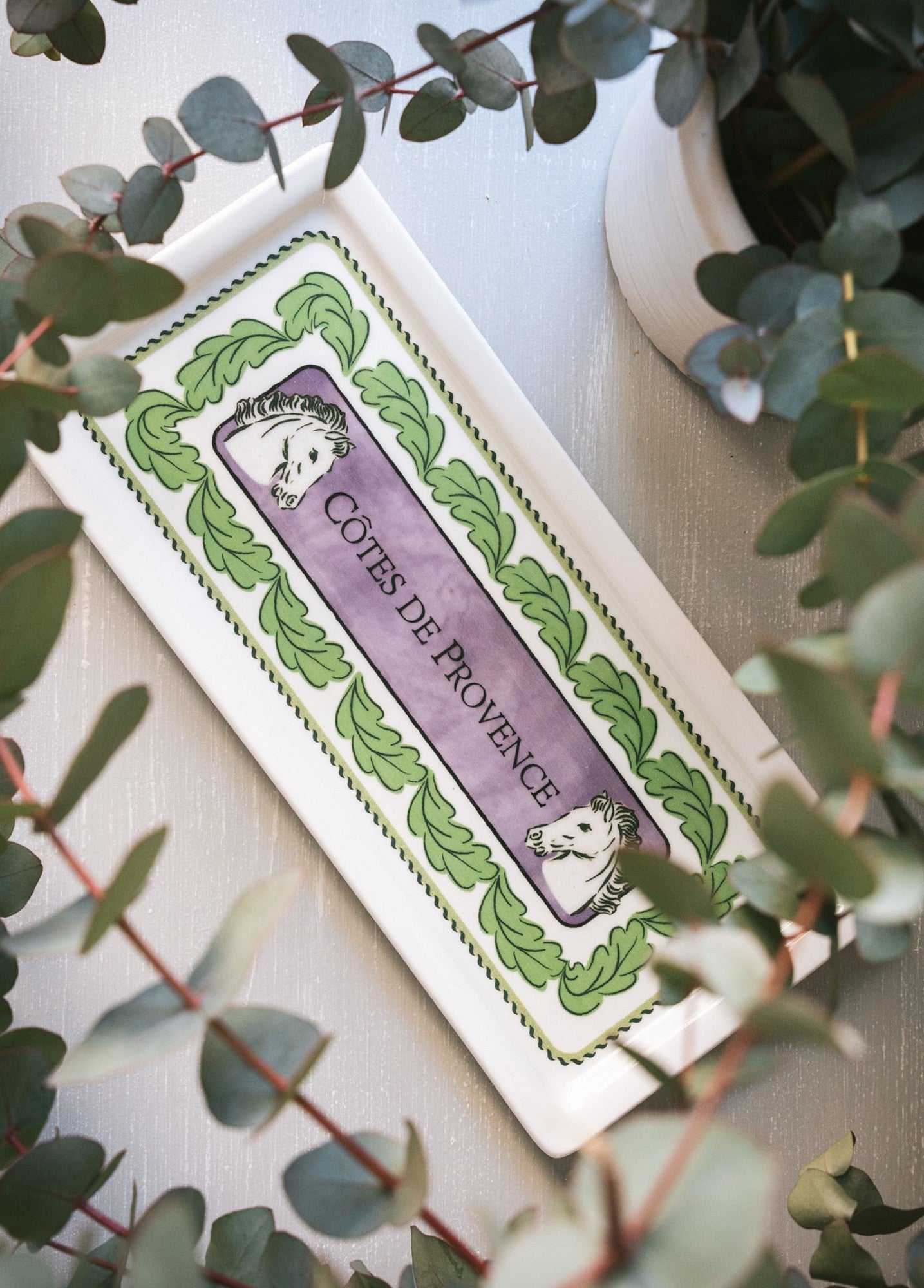 Prato de Cerâmica – 35 x 16 x 2 cm – Lilás