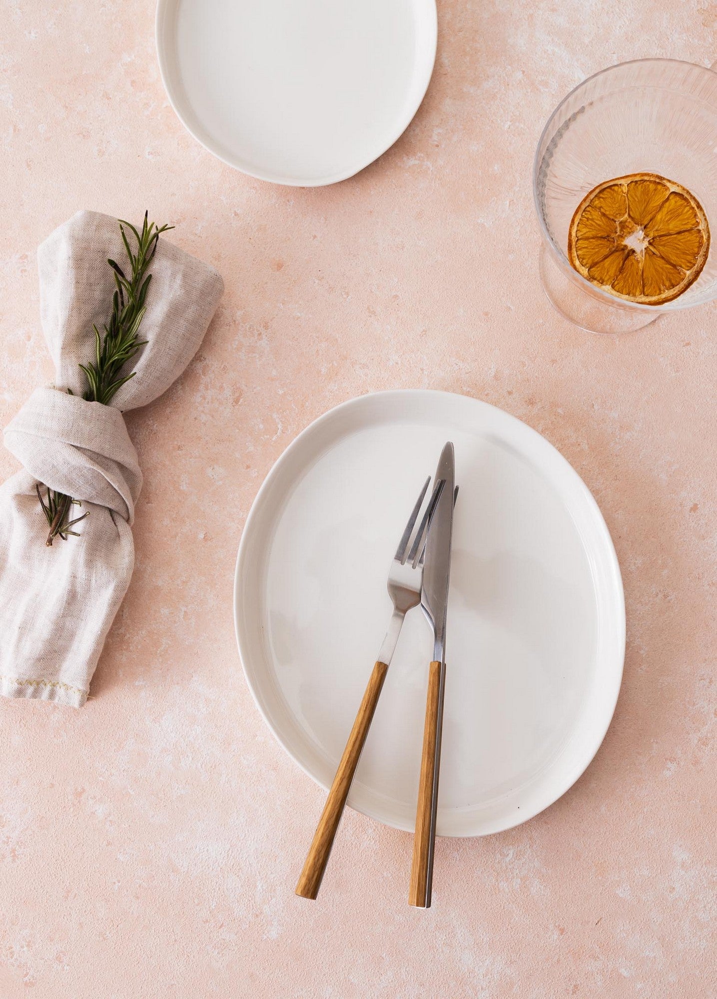 Prato de Servir Bolo – 19 x 22 x 2 cm – Branco – Porcelana