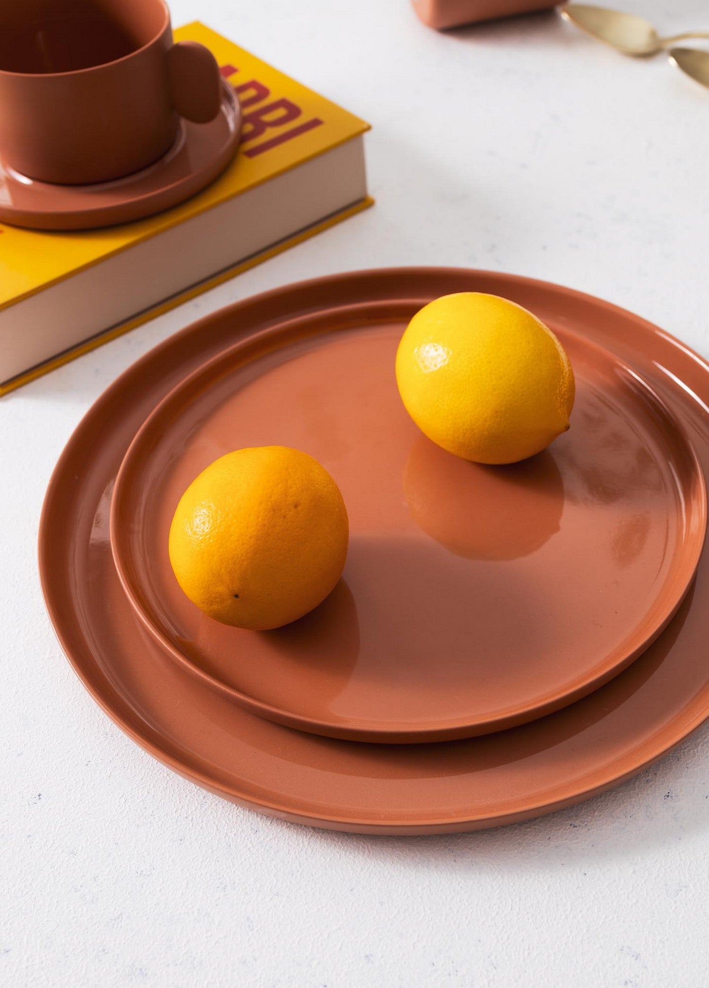 Prato de Servir Bolo – 27 x 27 x 2 cm – Terracota – Porcelana