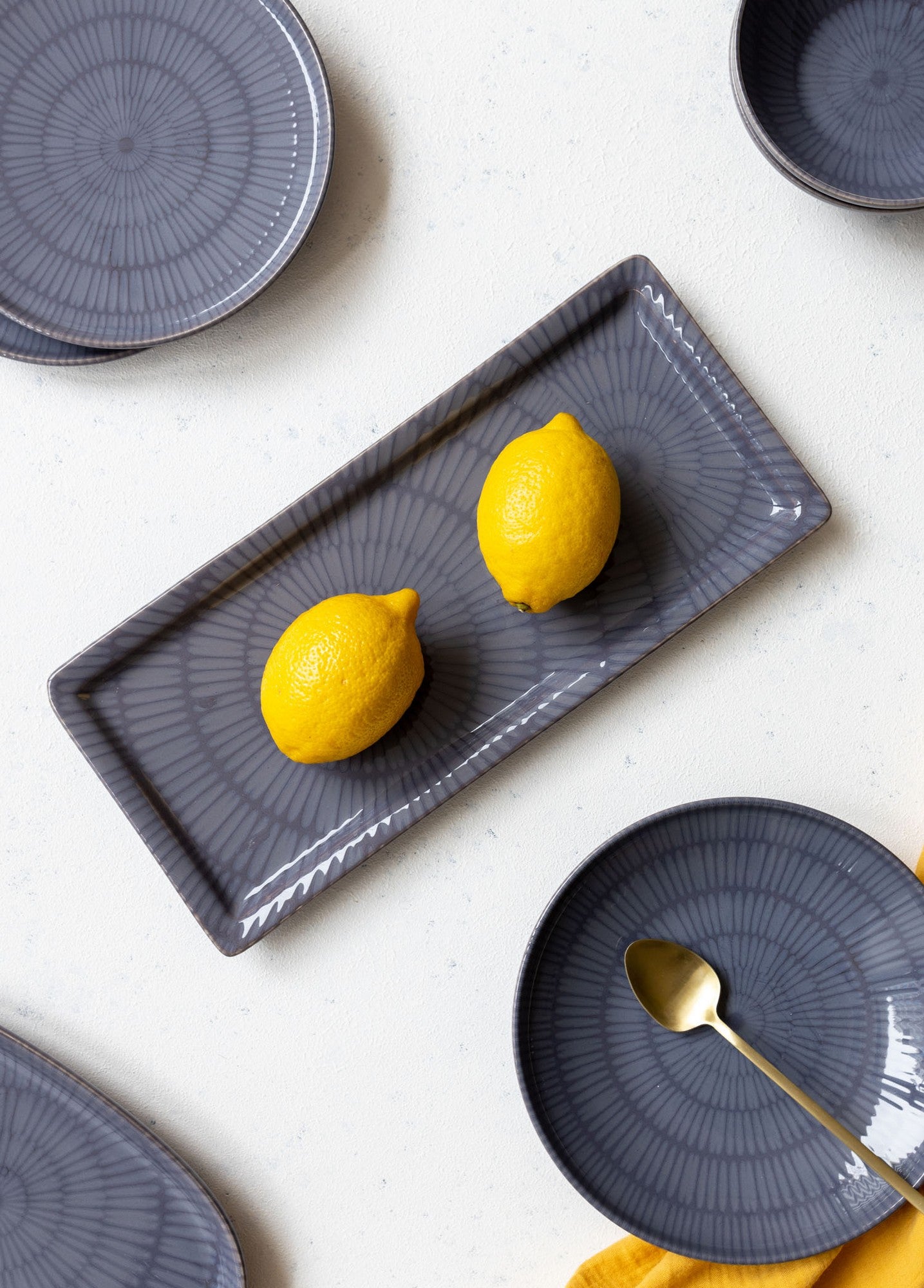 Prato de Serviço – 16 x 35 x 1 cm – Cinzento – 100% cerâmica