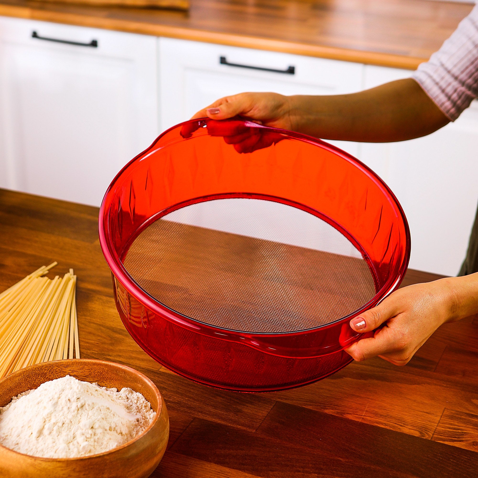 Peneira – 37 x 33 x 10 cm – Vermelho – Plástico e aço inoxidável