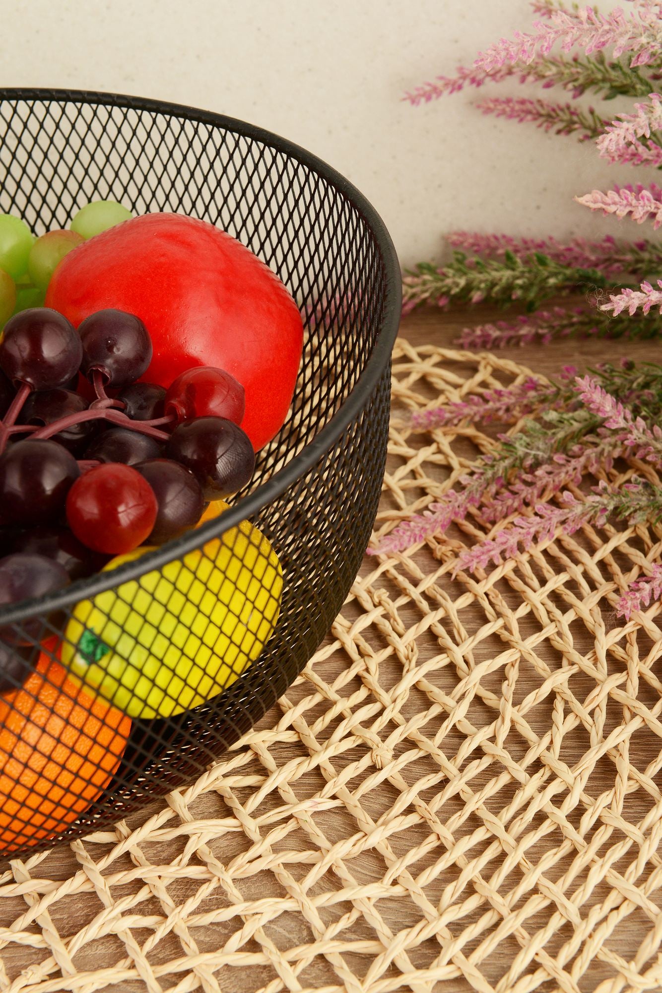 Cesta de frutas-Aleyna-Preto