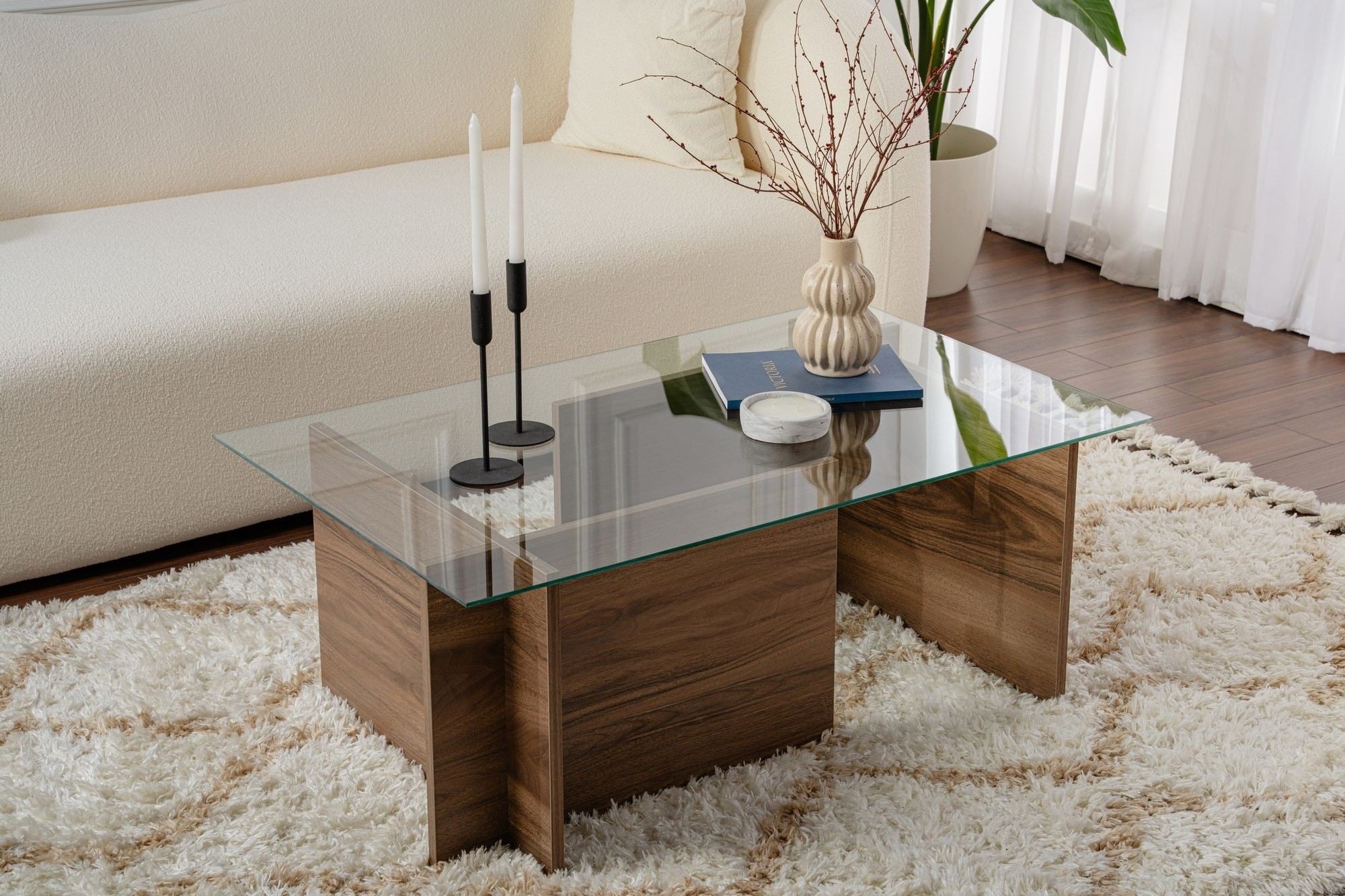 Mesa de Centro Elegante, Acabamento em Nogueira, 105 x 65 x 40 cm | Tampo 100% Vidro Temperado, Estrutura com Revestimento em Melamina de 18 mm de Espessura | Perfeita para Salas de Estar Modernas