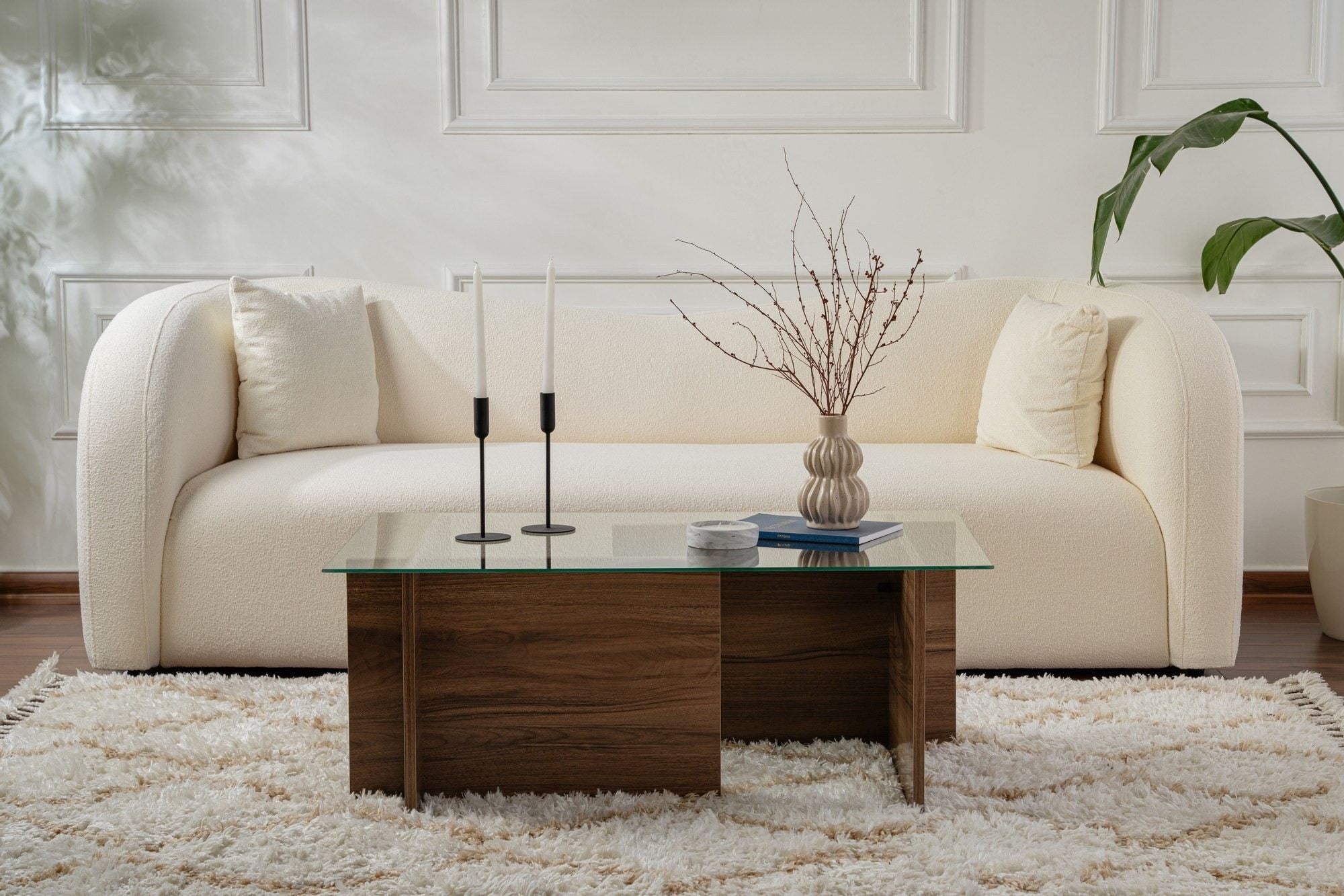 Mesa de Centro Elegante, Acabamento em Nogueira, 105 x 65 x 40 cm | Tampo 100% Vidro Temperado, Estrutura com Revestimento em Melamina de 18 mm de Espessura | Perfeita para Salas de Estar Modernas