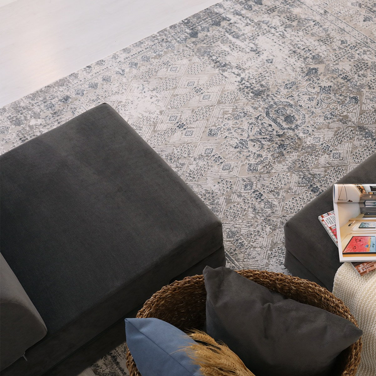 Sofá-Cama Magic Anthracite - Veludo Premium 1 Lugar