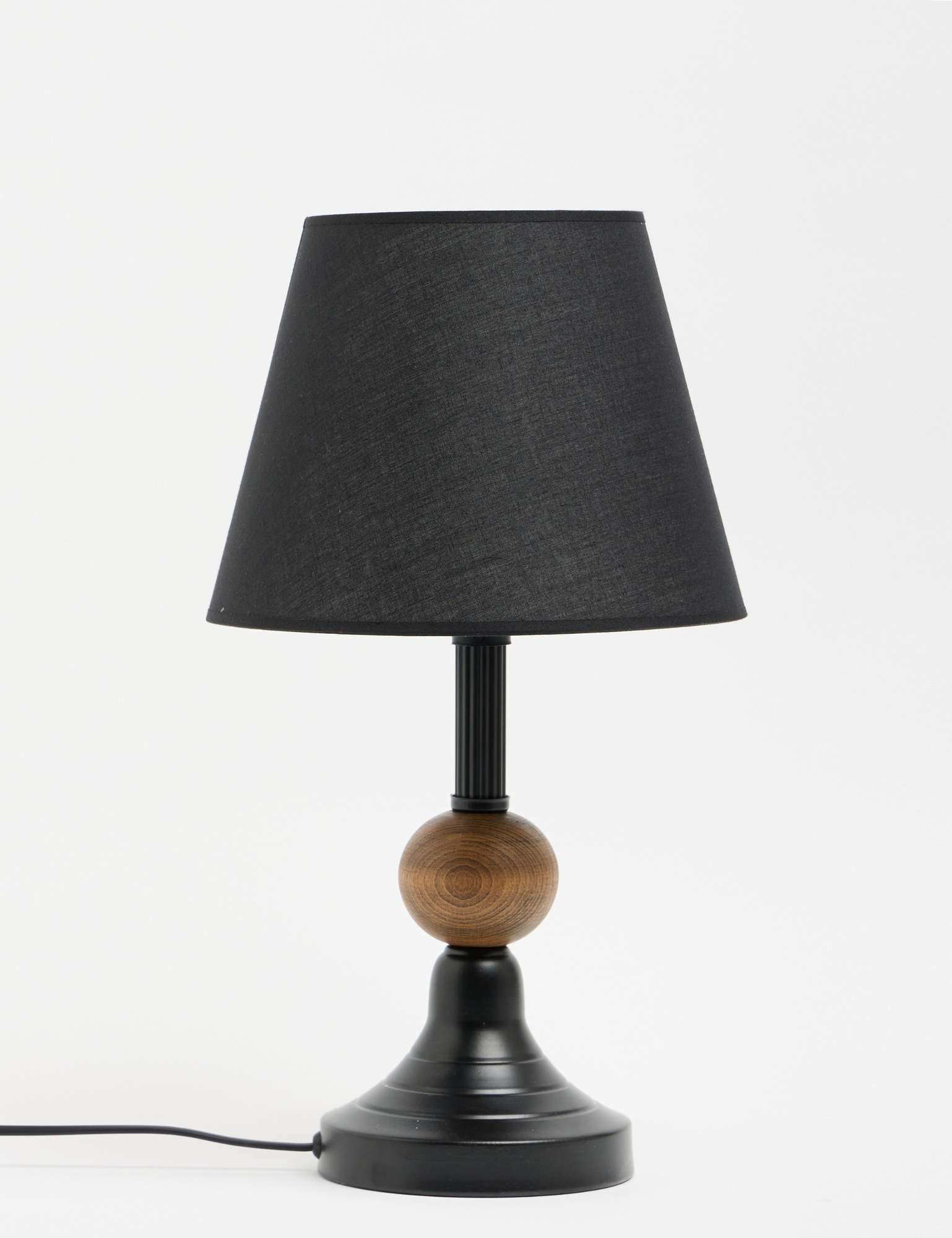 Candeeiro de mesa-Conici-Preto