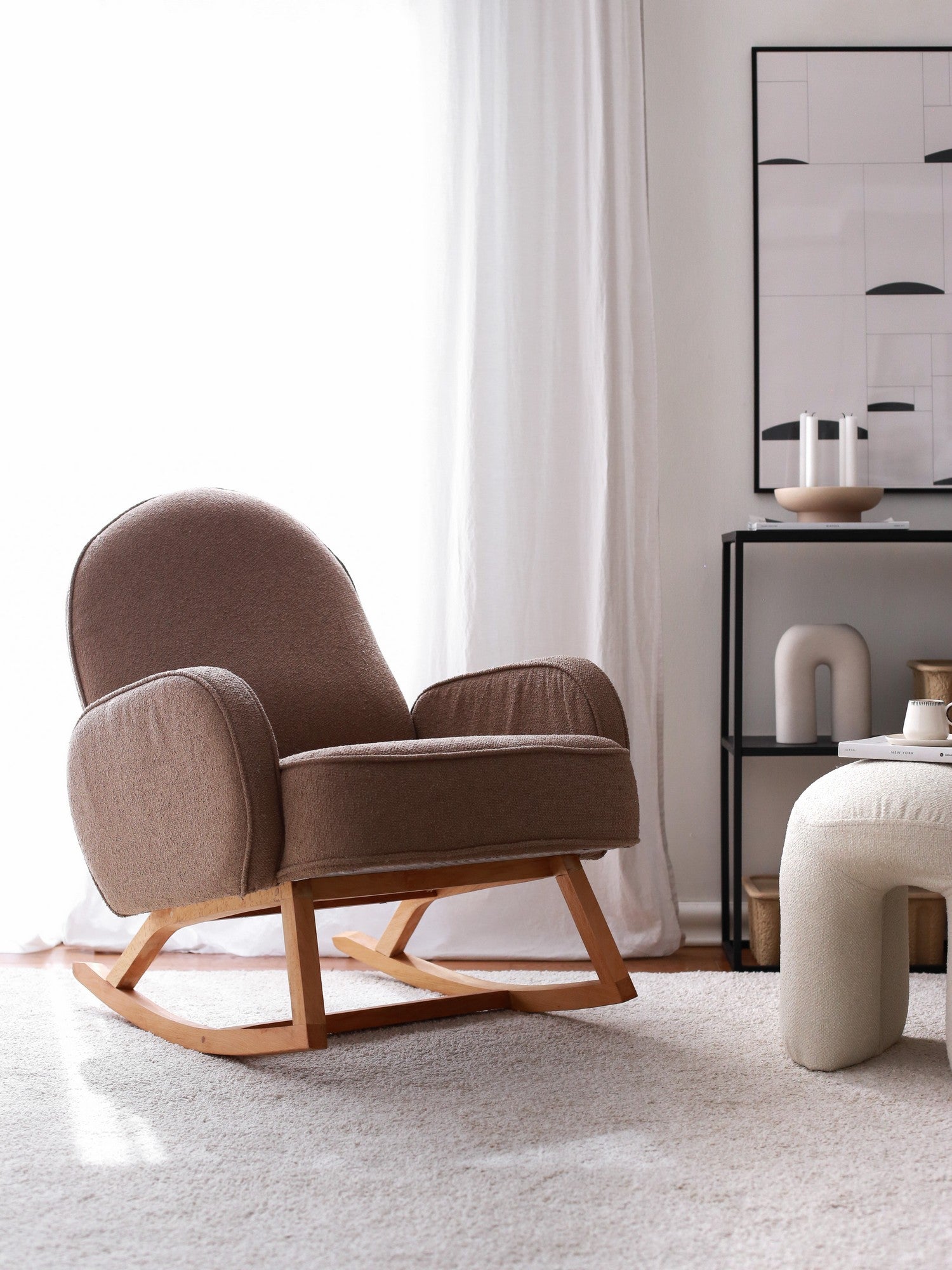 Poltrona Elegante, Veludo Cotelê Marrom, 78 x 91 x 75 cm | 100% Poliéster, Estrutura em Faia, Pernas de 28 cm | Conforto e Estilo para Sala de Estar e Escritório
