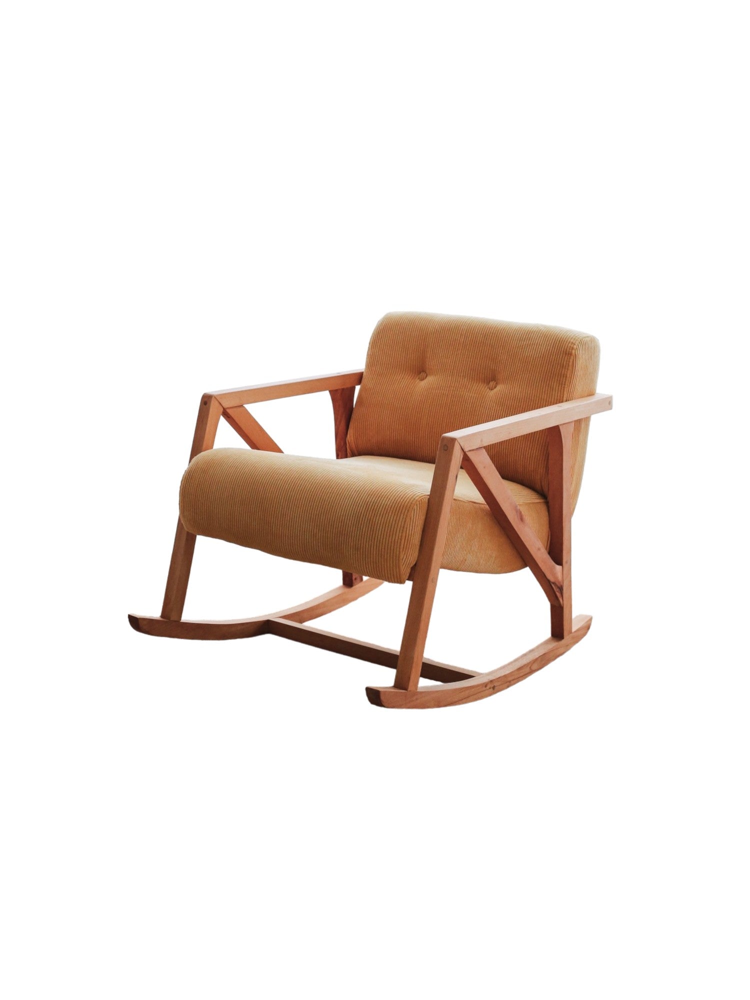 Poltrona elegante de veludo amarelo, 67 cm L x 75 cm A x 85 cm P | Pernas de madeira resistentes, altura confortável para sentar de 51 cm | Perfeita para espaços de convivência modernos