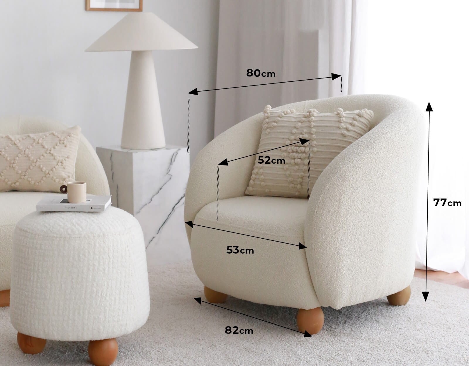 Poltrona Elegante, Branca, 82 x 80 x 77 cm | Estrutura 100% Madeira de Carpa, 100% Tecido Teddy | Perfeita para Sala de Estar e Espaços Aconchegantes