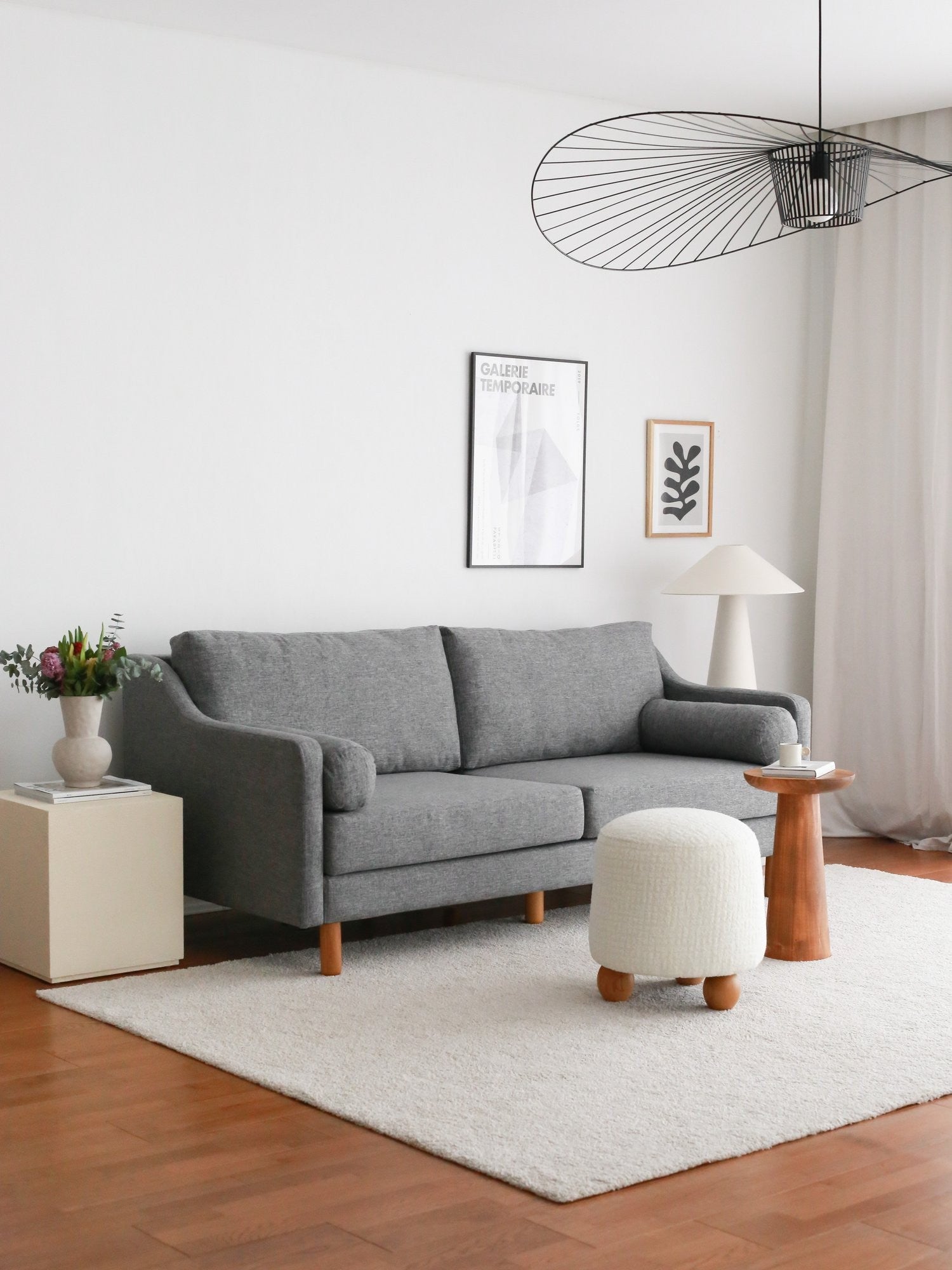 Sofá elegante de 3 lugares, linho cinza, 196 x 82 x 93 cm | Estrutura 100% madeira de carpa, pernas de madeira | Design confortável e elegante para salas de estar modernas