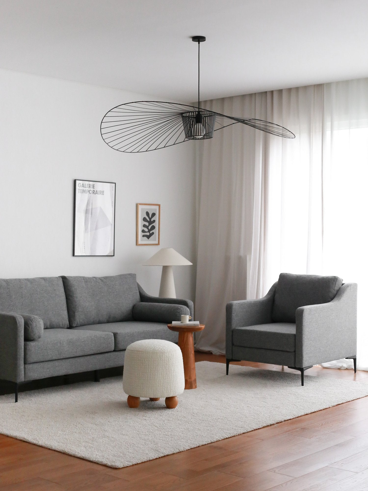 Sofá elegante de 3 lugares, linho cinza, 196 x 82 x 93 cm | Estrutura 100% madeira de carpa, pernas de metal | Design confortável e moderno para sala de estar e sala de estar