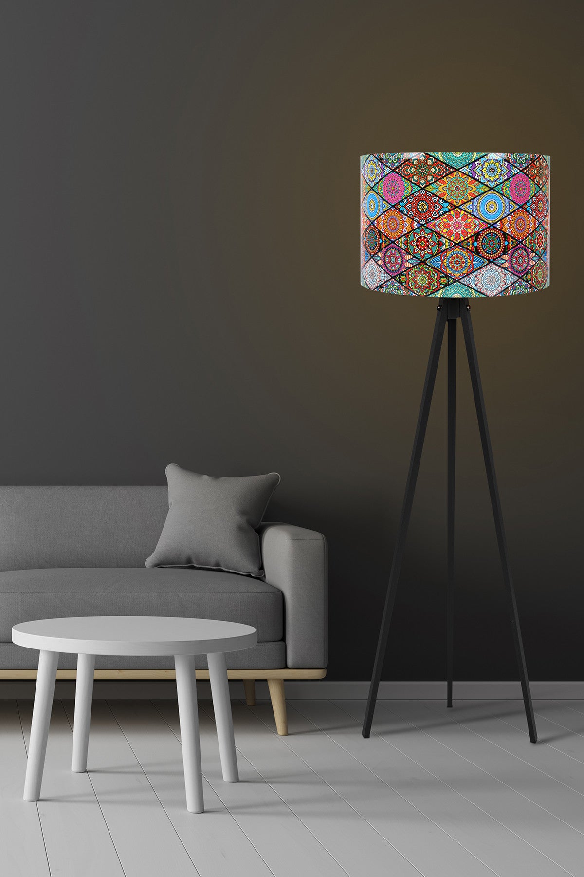 Candeeiro de Pé – 145 cm – Base em Polipropileno – Corpo em MDF