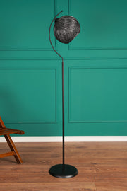 Candeeiro de Pé – 165 cm – Prata e Preto – Metal