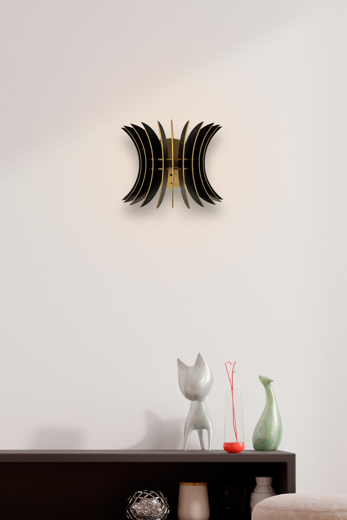 Candeeiro de Parede – 20 cm x 28 cm x 20 cm – Preto – MDF