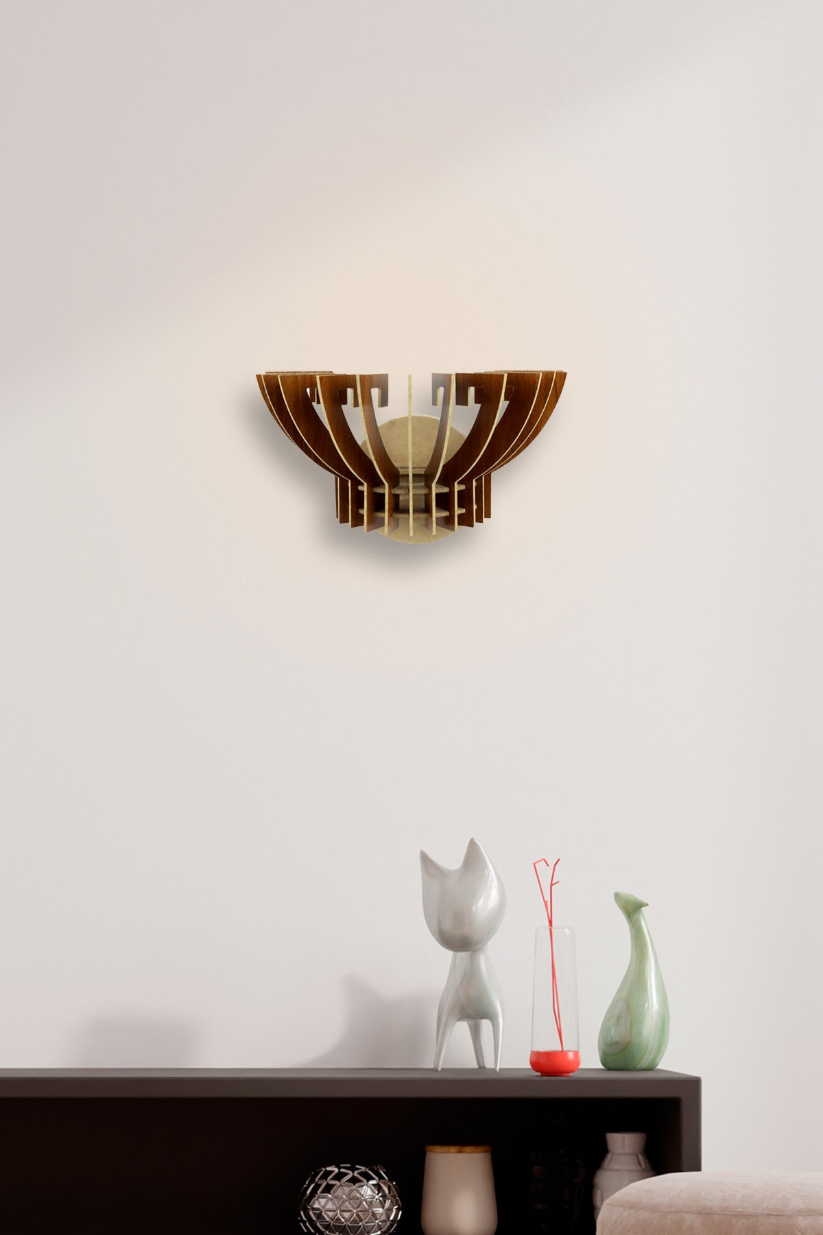 Candeeiro de Parede – 15 cm x 32 cm x 22 cm – Noz – MDF