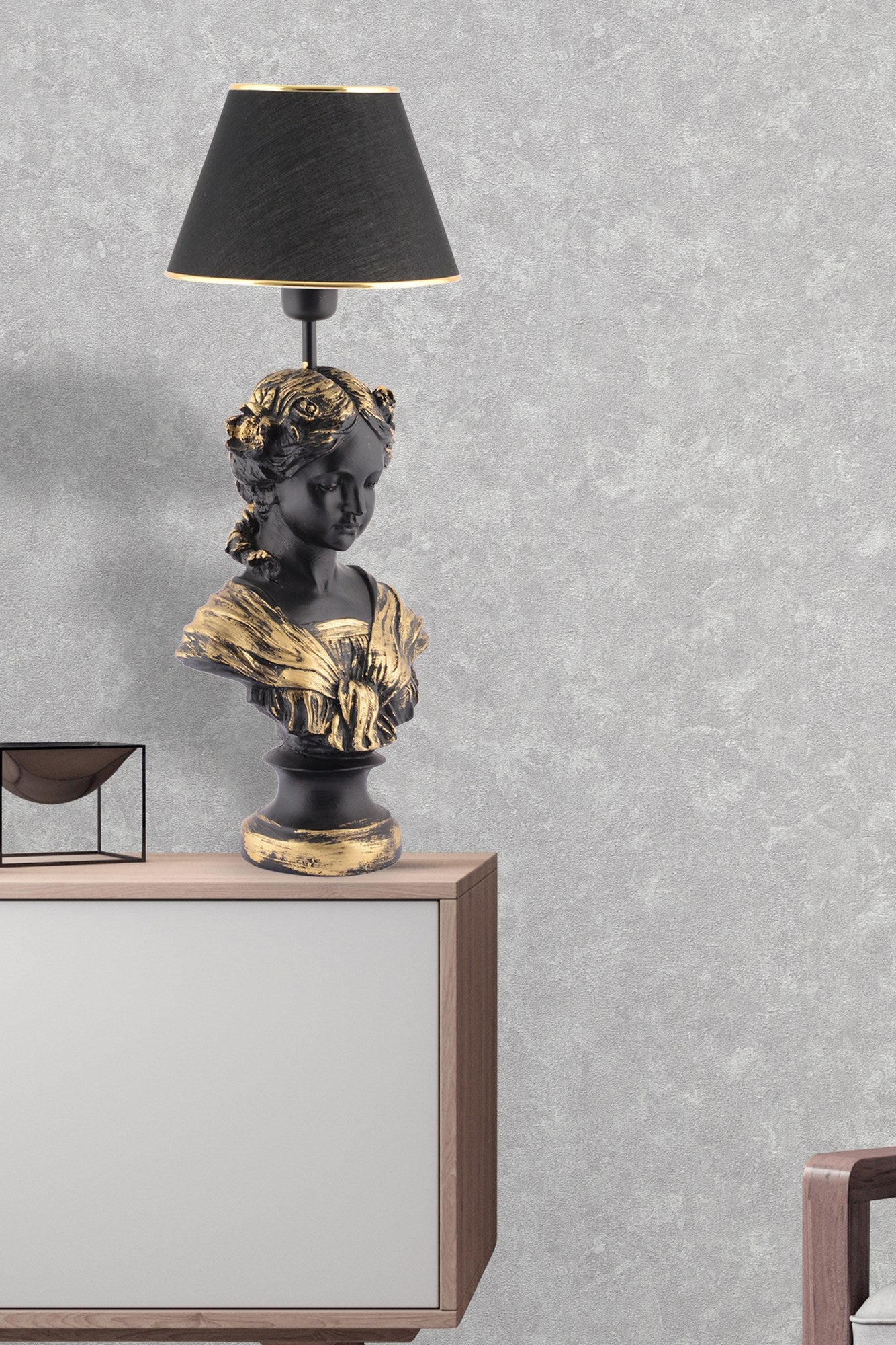 Candeeiro de mesa-Opelya-Preto
Dourado