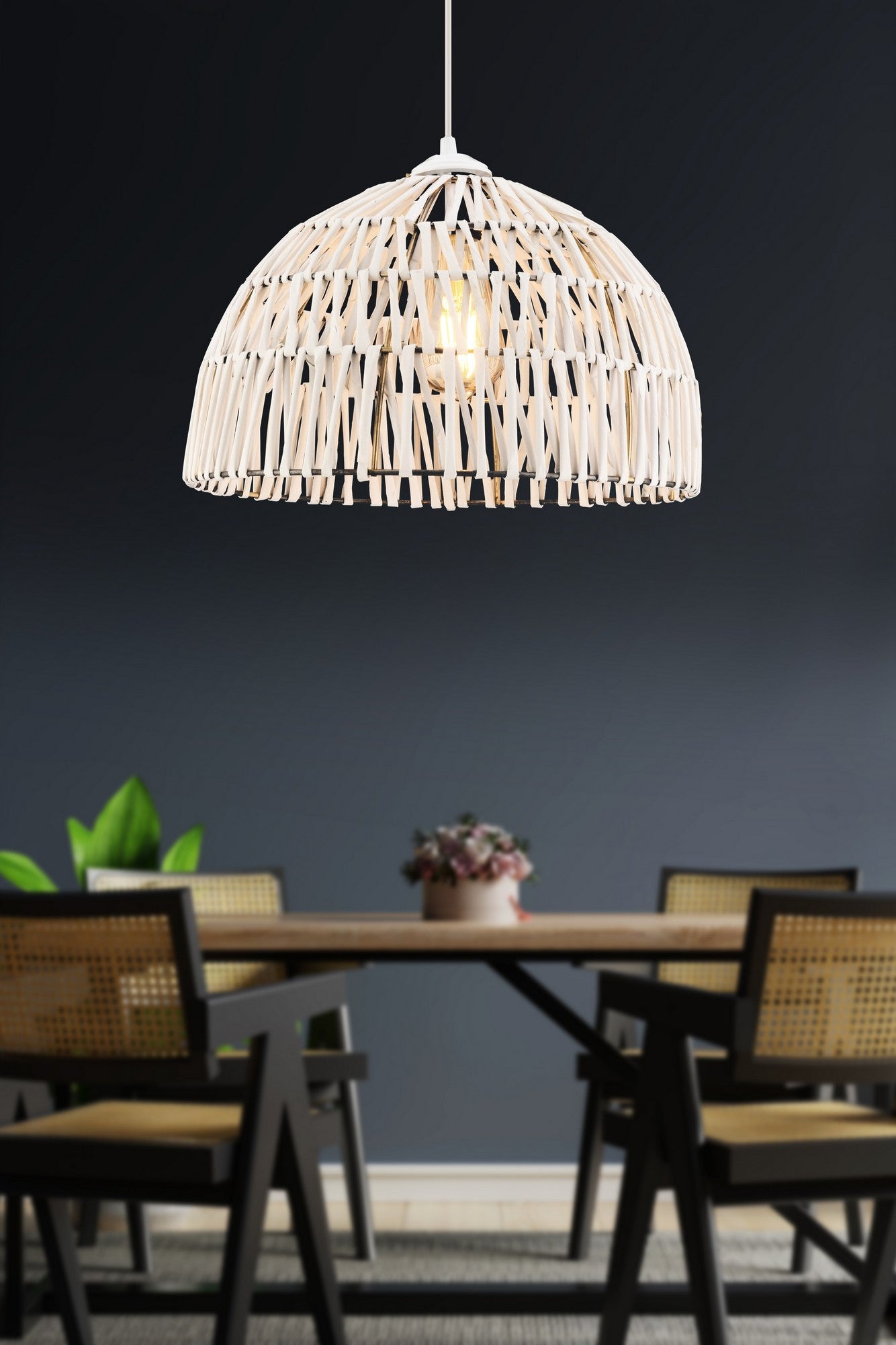 Candeeiro de Teto – 65 cm – Branco – Metal e Bambu