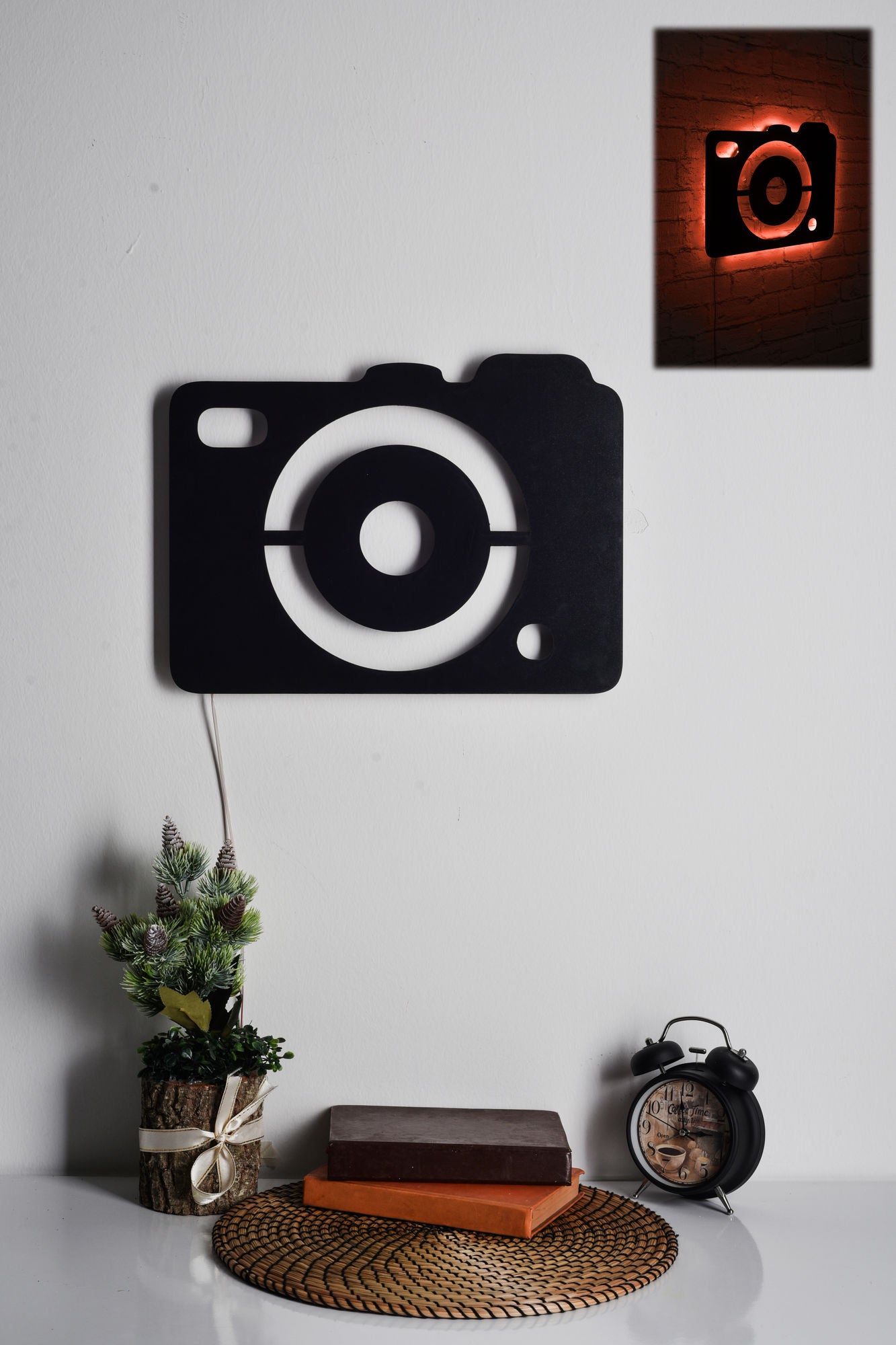 Candeeiro LED Decorativo Camera Red - Iluminação Premium 60 LEDs