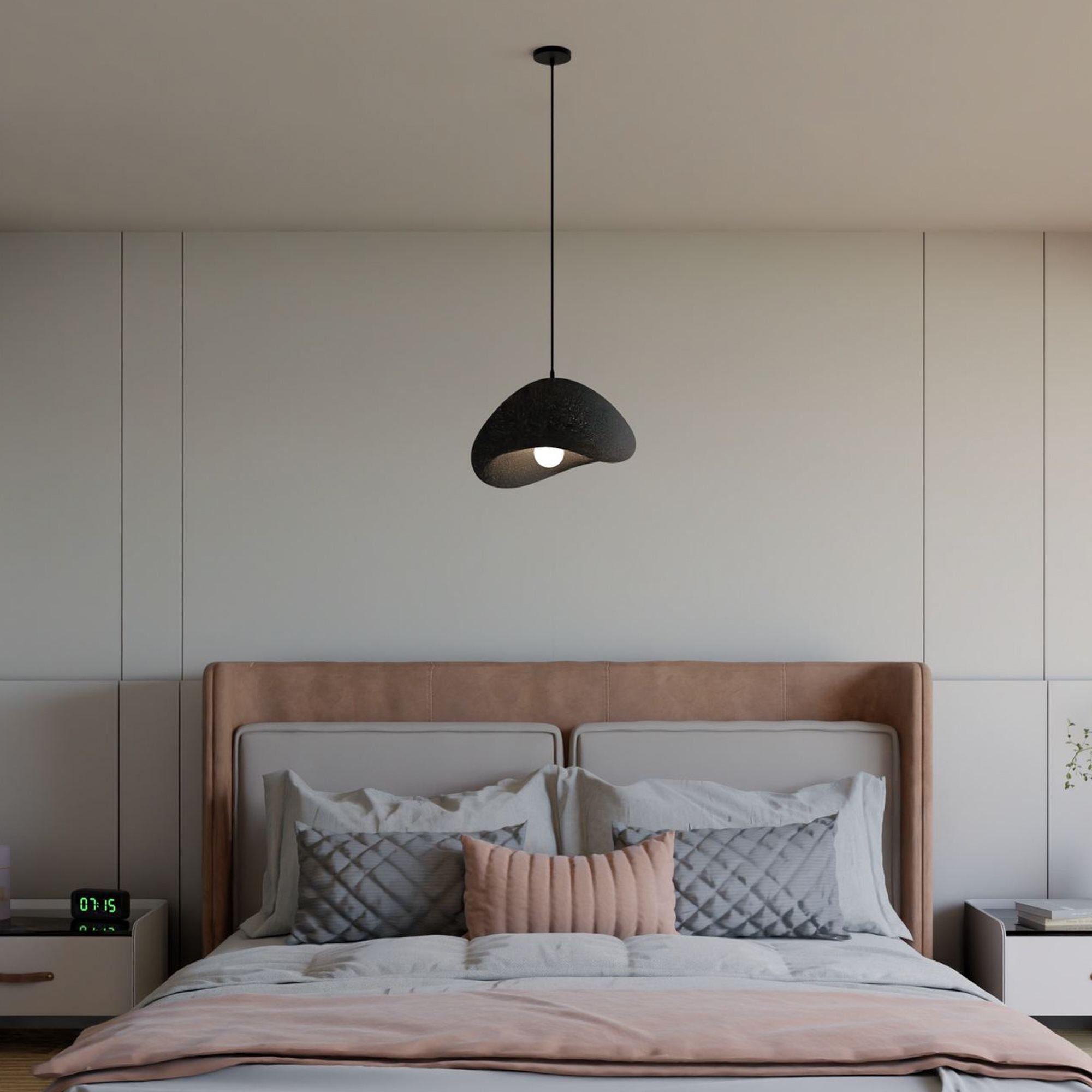 Candeeiro de Teto – 30 x 19 x 17 cm – Preto – Composto Polimérico