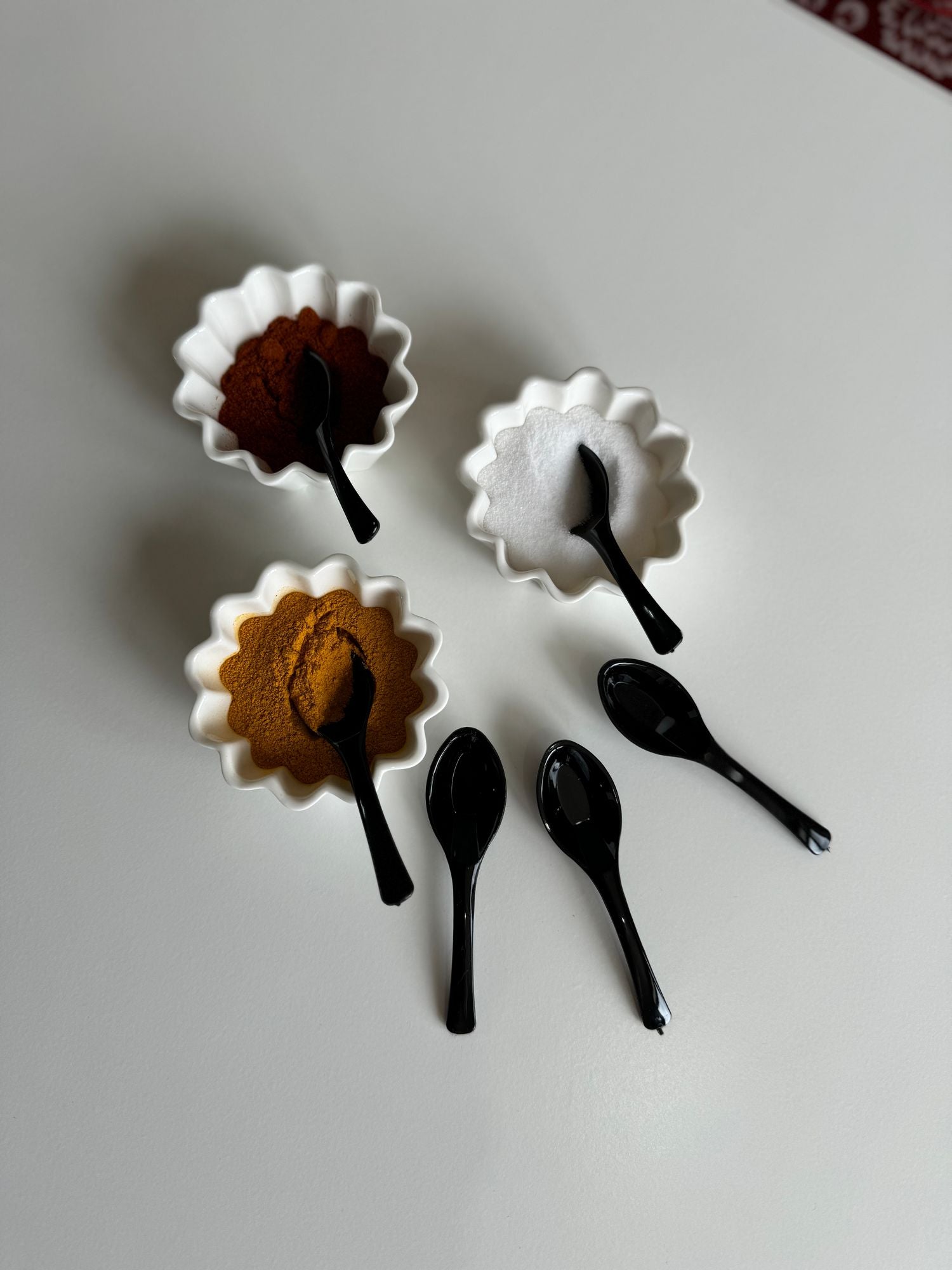 Conjunto de colheres de plástico – 10 x 3 cm – Preto