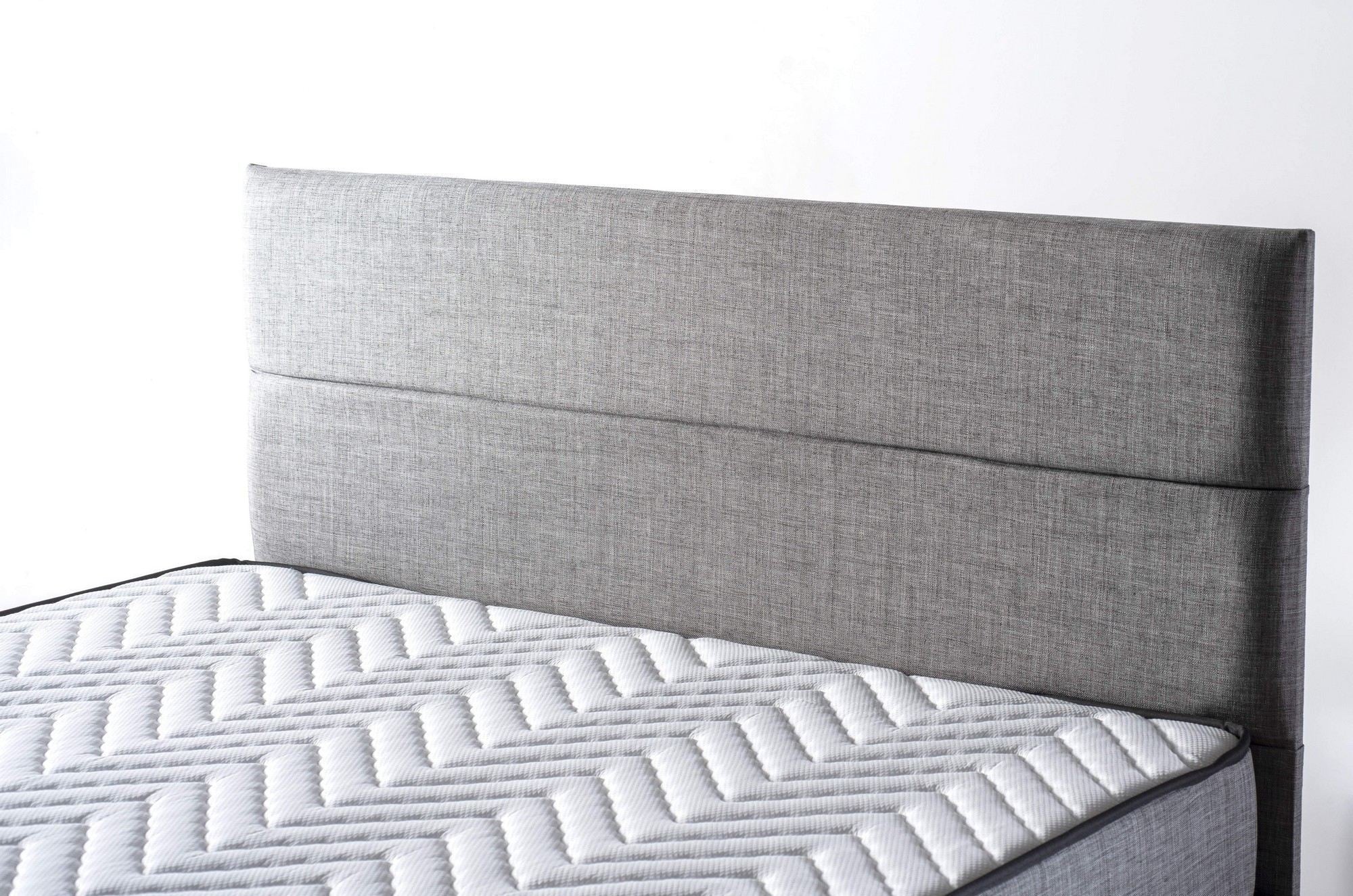 Colchão Ortopédico Ultra Firme, 90x190 cm, Capa em Tecido Jacquard, Sistema de Molas Múltiplas, Espuma de Suporte nas Bordas, Branco e Cinza | Perfeito para o Conforto em Hotéis