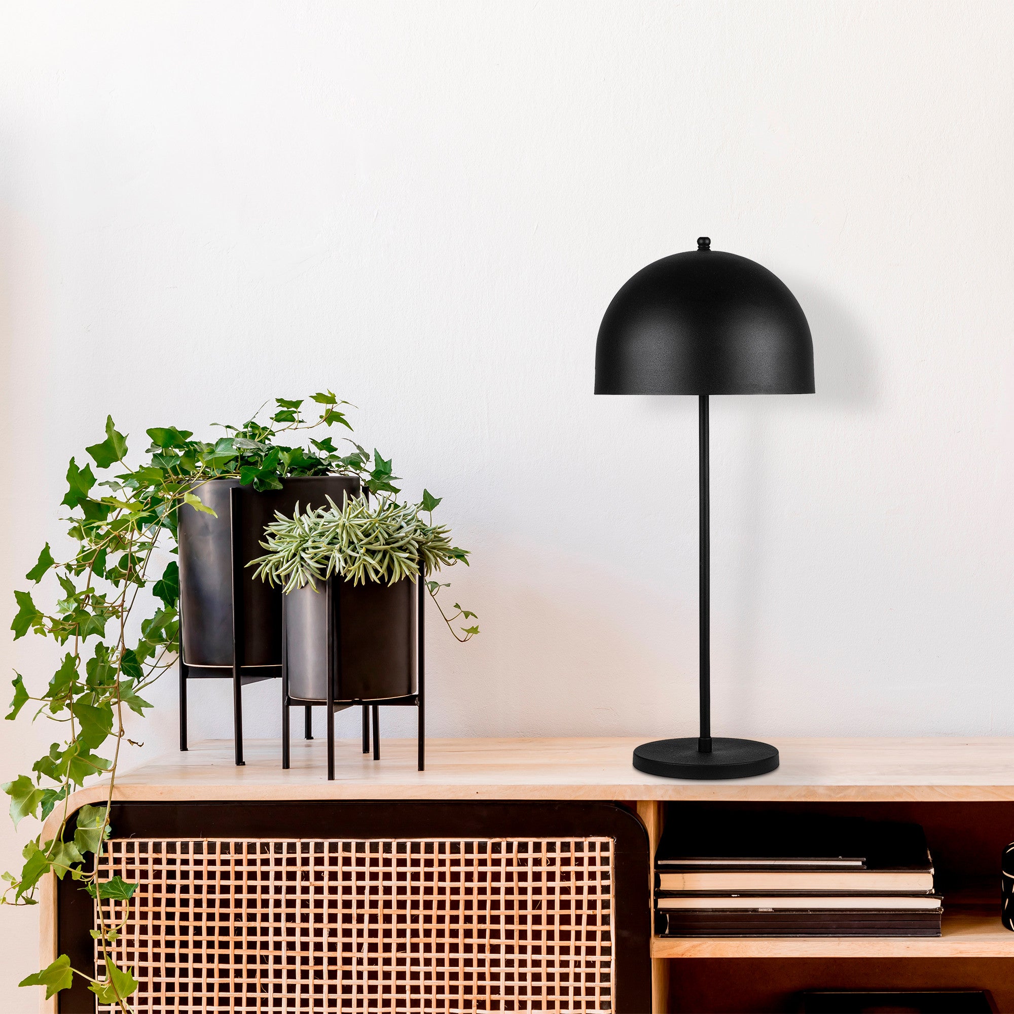 Candeeiro de Mesa Industrial Preta, Corpo de Metal, 58 cm de Altura, 24 cm de Diâmetro, 2 Soquetes E14, Cabo de 250 cm, Interruptor Liga/Desliga | Design Escandinavo para Espaços Modernos