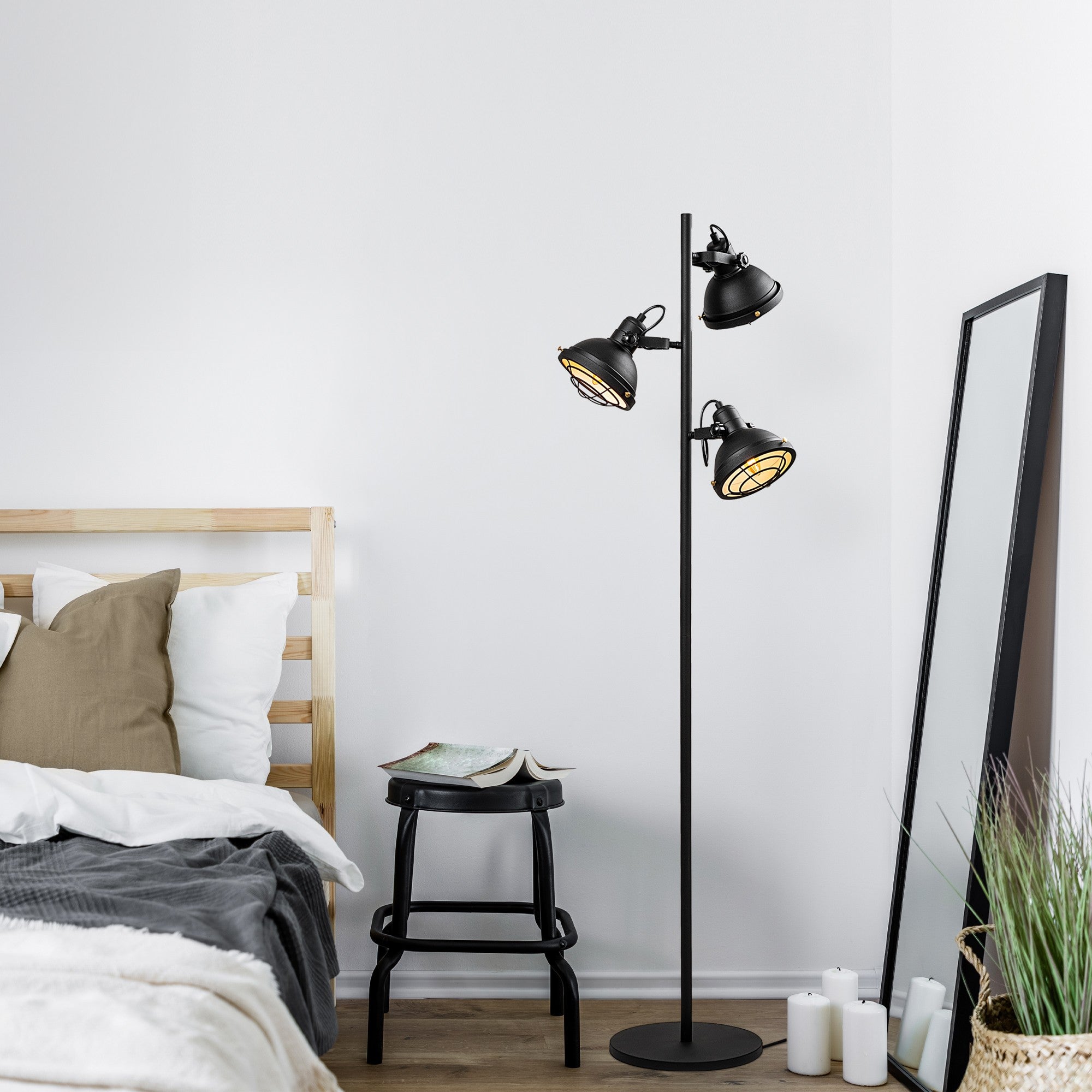 Candeeiro de Pé elegante preta, corpo de metal, 37 x 37 x 162 cm | Base Ø30, cabo de 250 cm, interruptor liga/desliga | Ideal para salas de estar e quartos modernos