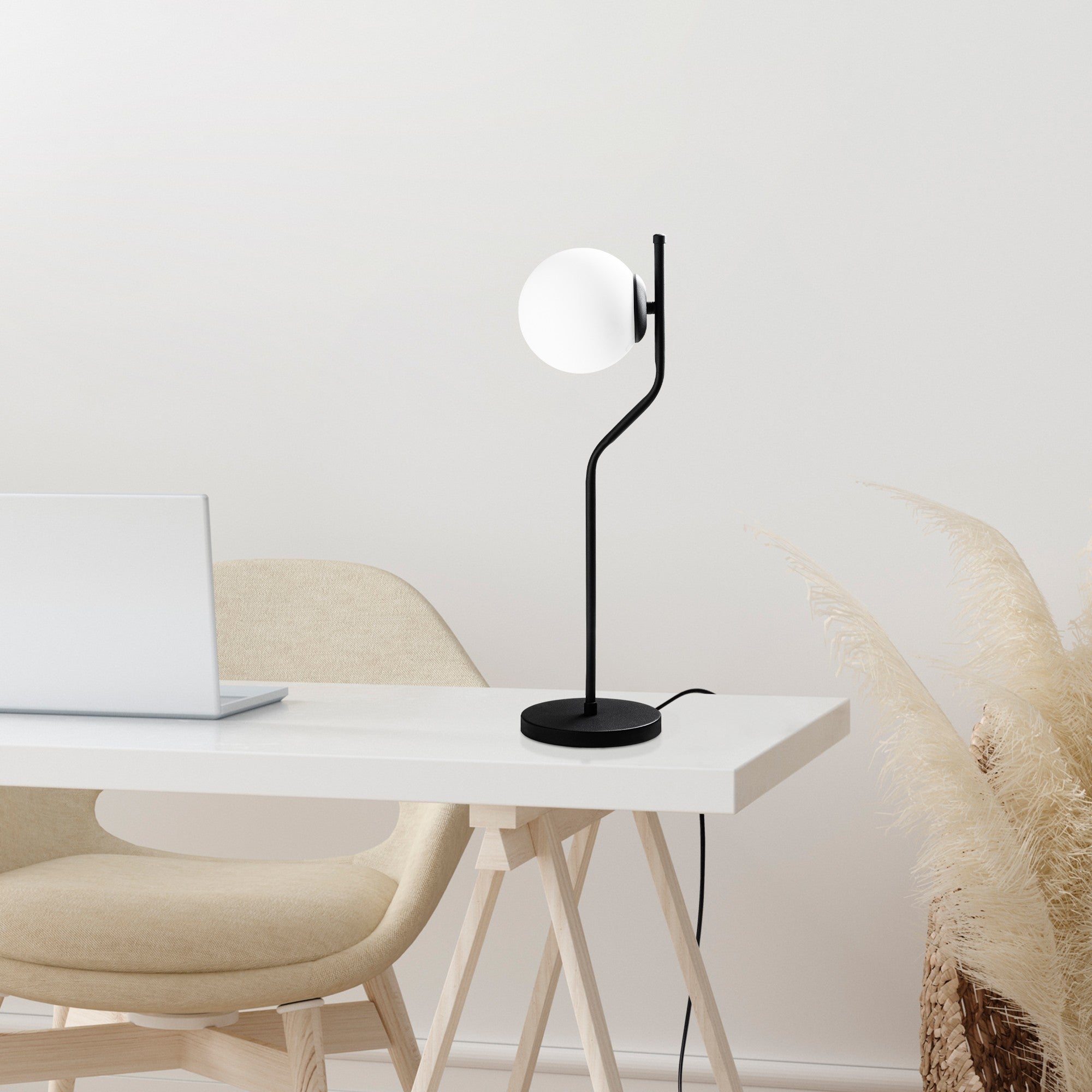 Candeeiro de Mesa Elegante Preta, Corpo de Metal, 18 x 18 x 61 cm | Abajur de Ø15 cm, Cabo de 200 cm, Interruptor Liga/Desliga | Ideal para Decoração Moderna de Casa e Escritório