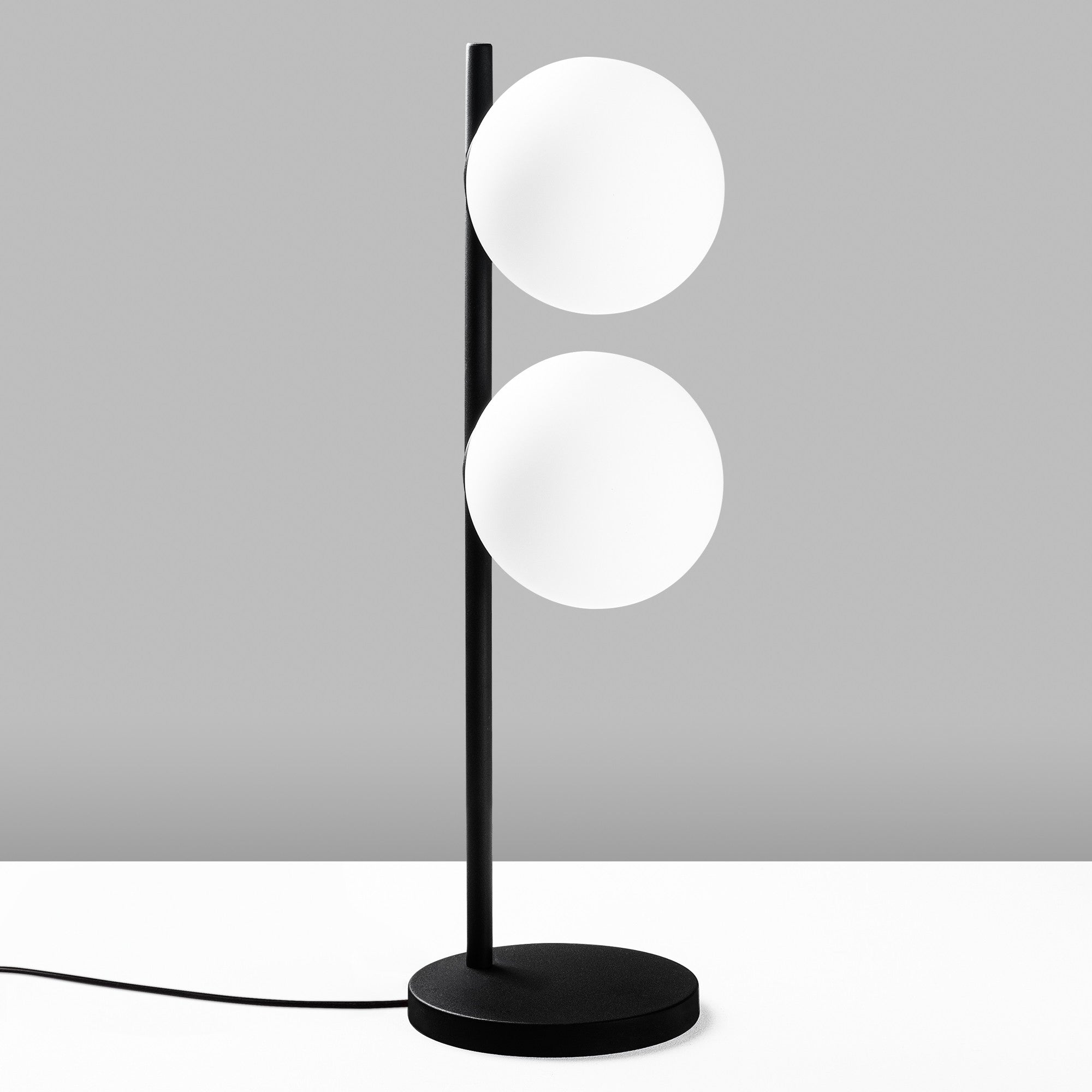 Candeeiro de Mesa preta elegante, corpo de metal, 19 x 18 x 58 cm | Abajur de Ø15 cm, cabo de 200 cm, interruptor liga/desliga | Ideal para decoração moderna de casa e escritório
