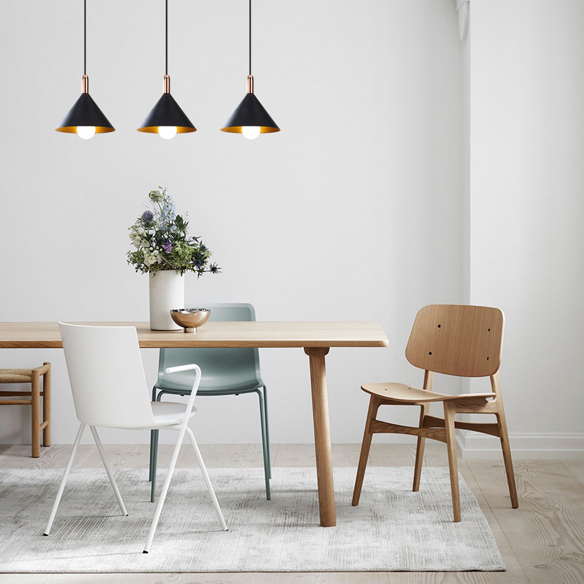 Candeeiro de Teto Preto Elegante, 37 cm de Diâmetro, 122 cm de Altura | Ajustável, Corpo em Metal, 3 x E27 Máx. 40 W | Design Glamouroso e Escandinavo para Espaços Modernos