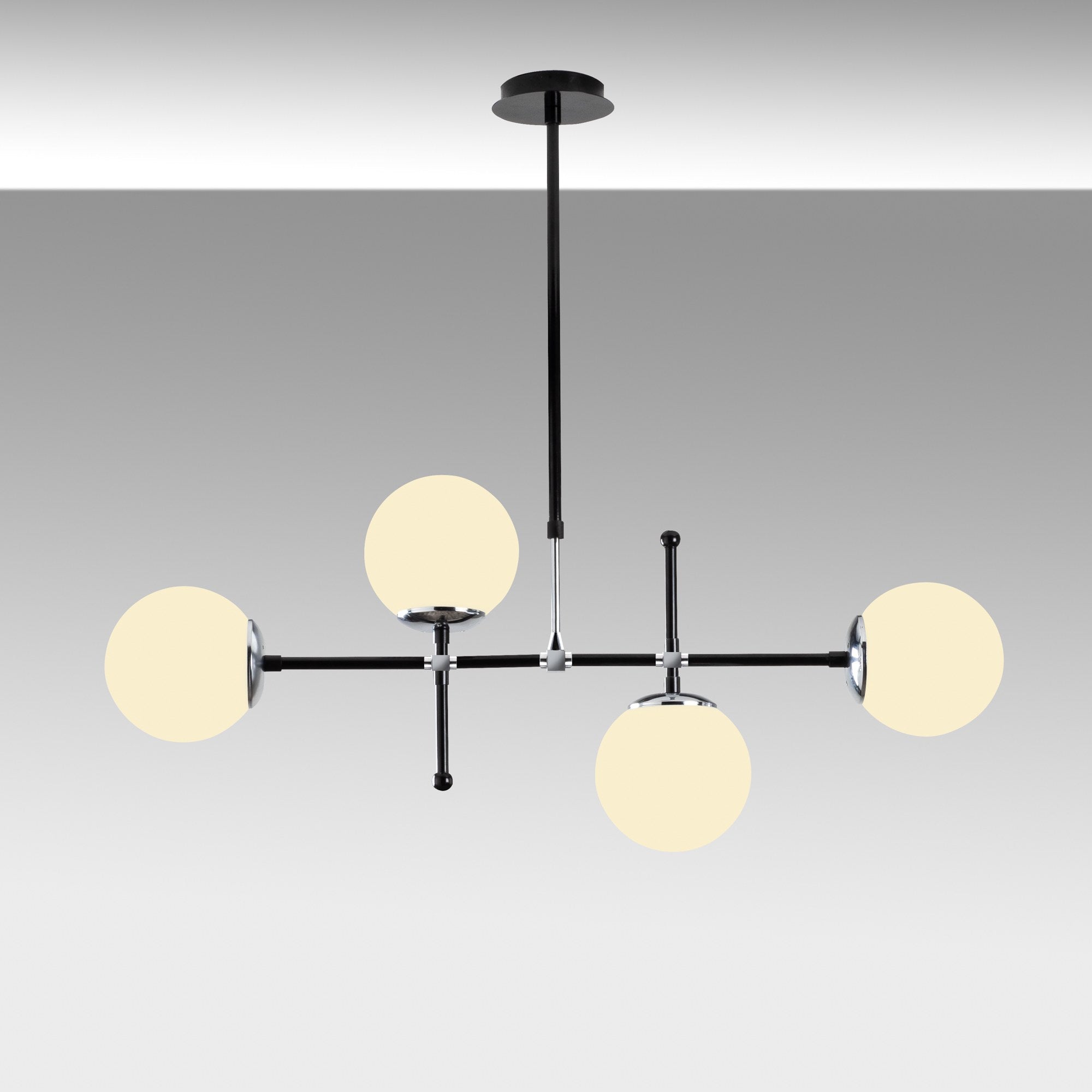 Candeeiro de Teto Escandinavo, Altura Ajustável 67-82 cm, Corpo em Metal Preto e Branco, 90 x 15 cm, 4 x E27 Máx. 40 W, Iluminação Elegante para Espaços Modernos