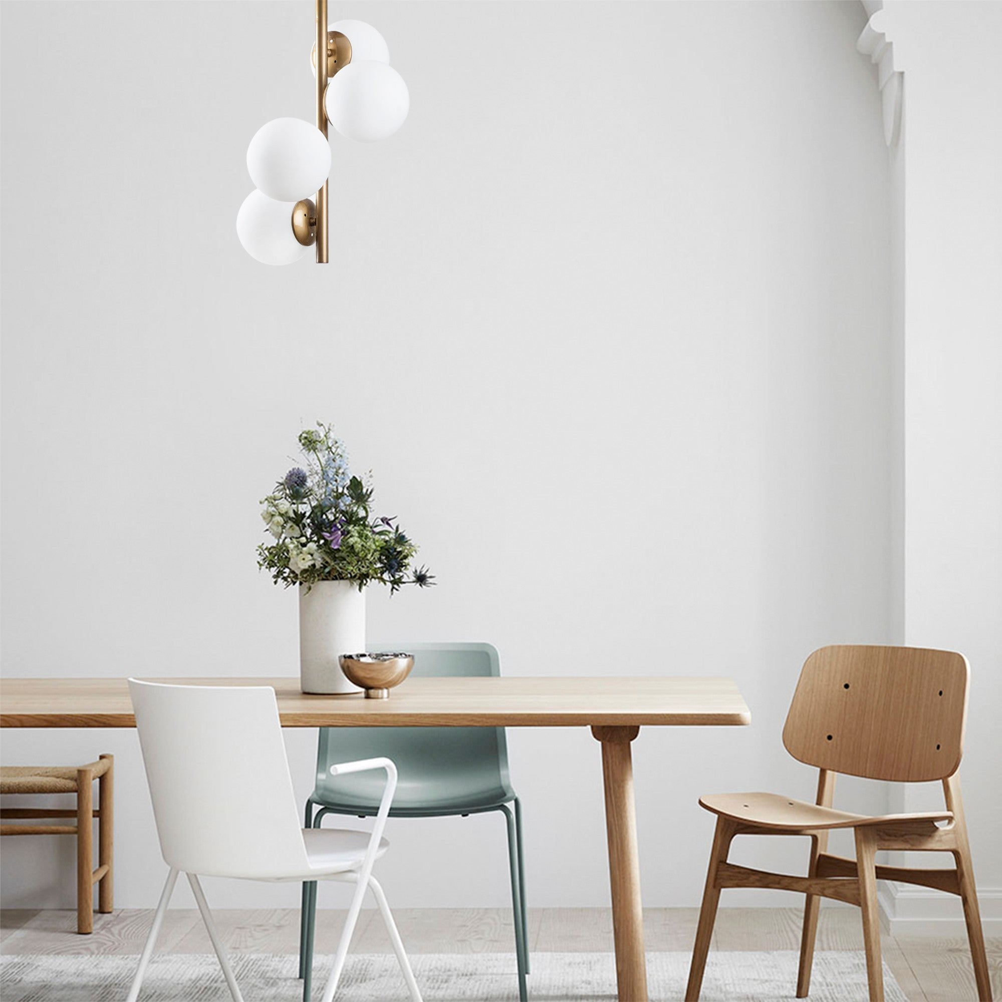 Candeeiro de Teto escandinavo Glam, corpo de metal dourado, 32 cm de diâmetro, 53 cm de altura, ajustável, 4 x E27 máx. 40 W, iluminação elegante para espaços modernos