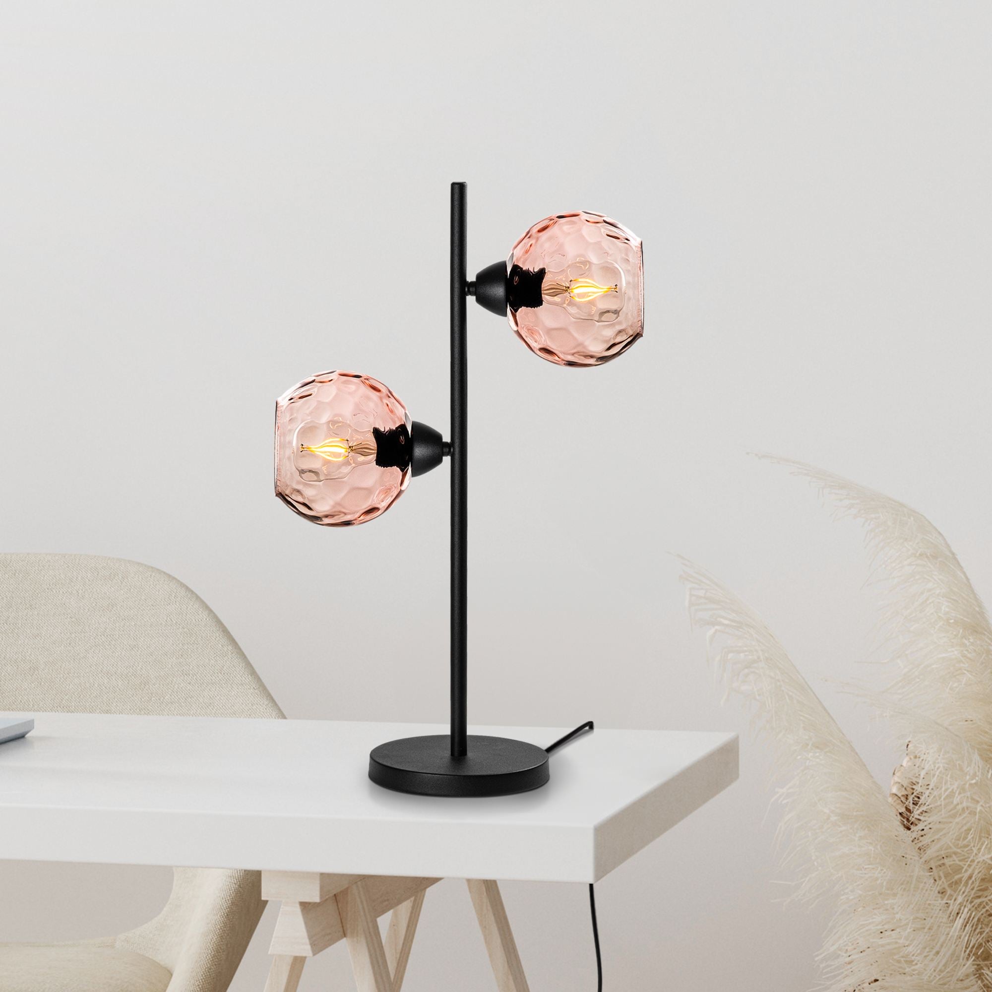 Candeeiro de mesa-Benek-Rosa
Preto