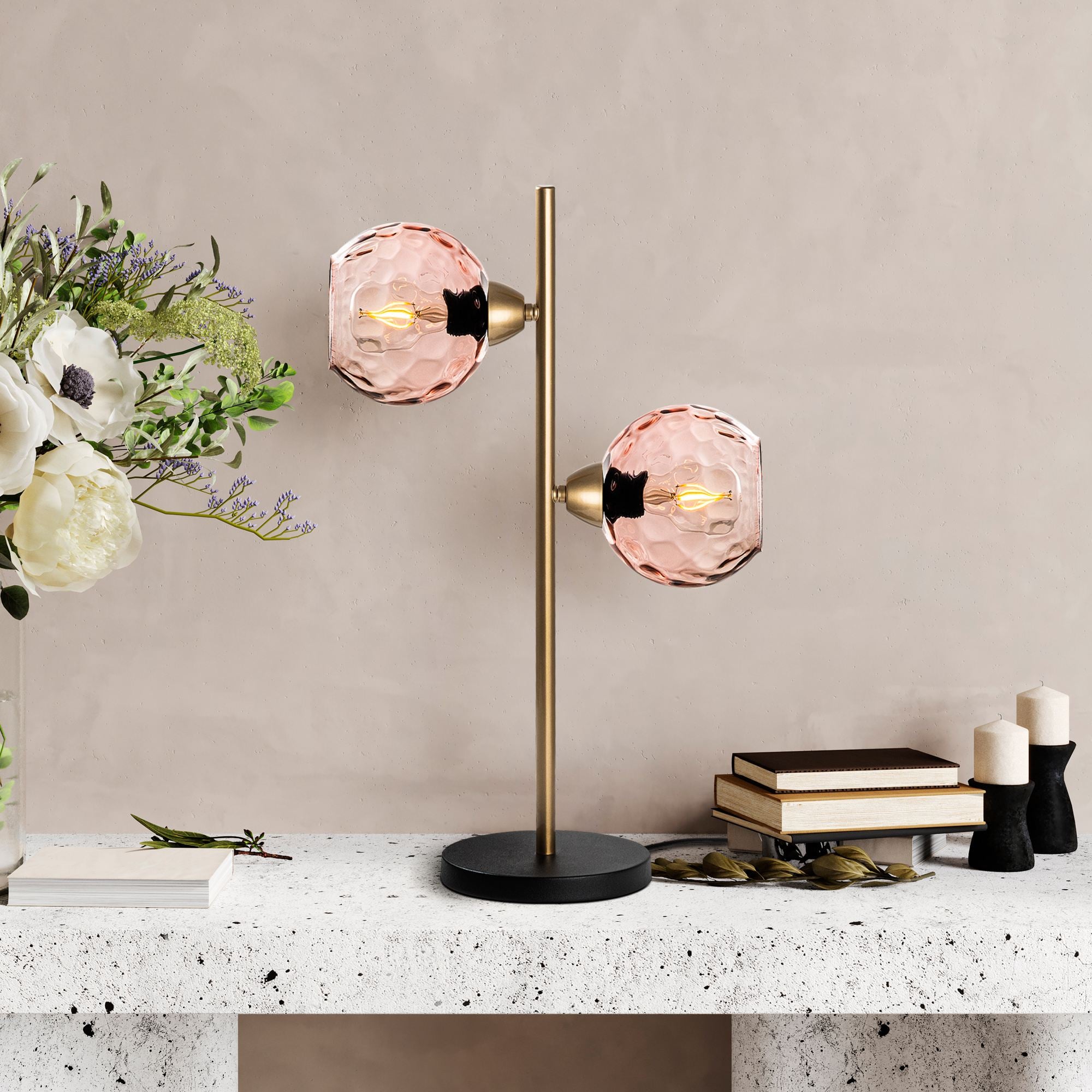 Candeeiro de mesa-Benek-Rosa
Ouro