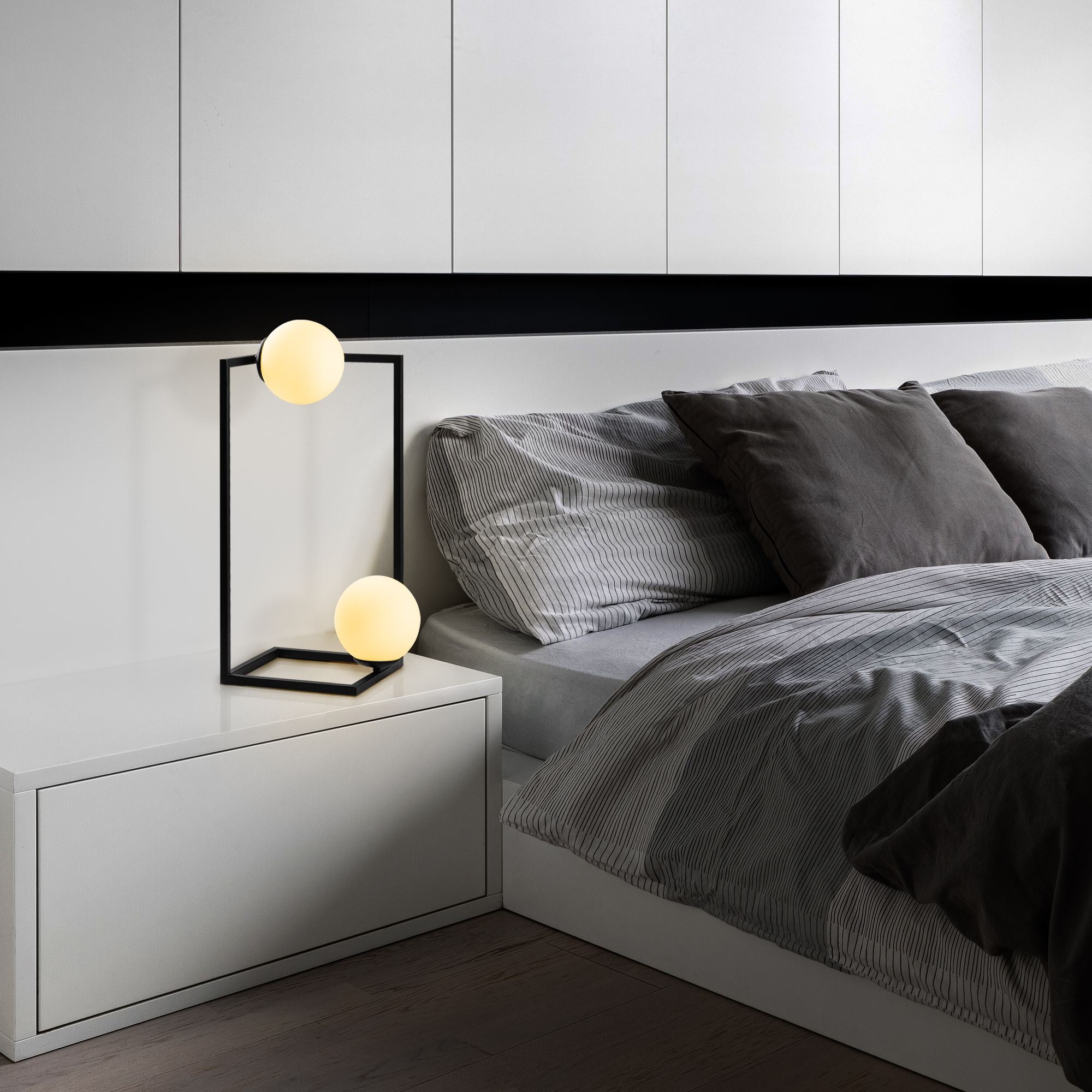 Candeeiro de mesa-Corner-Preto