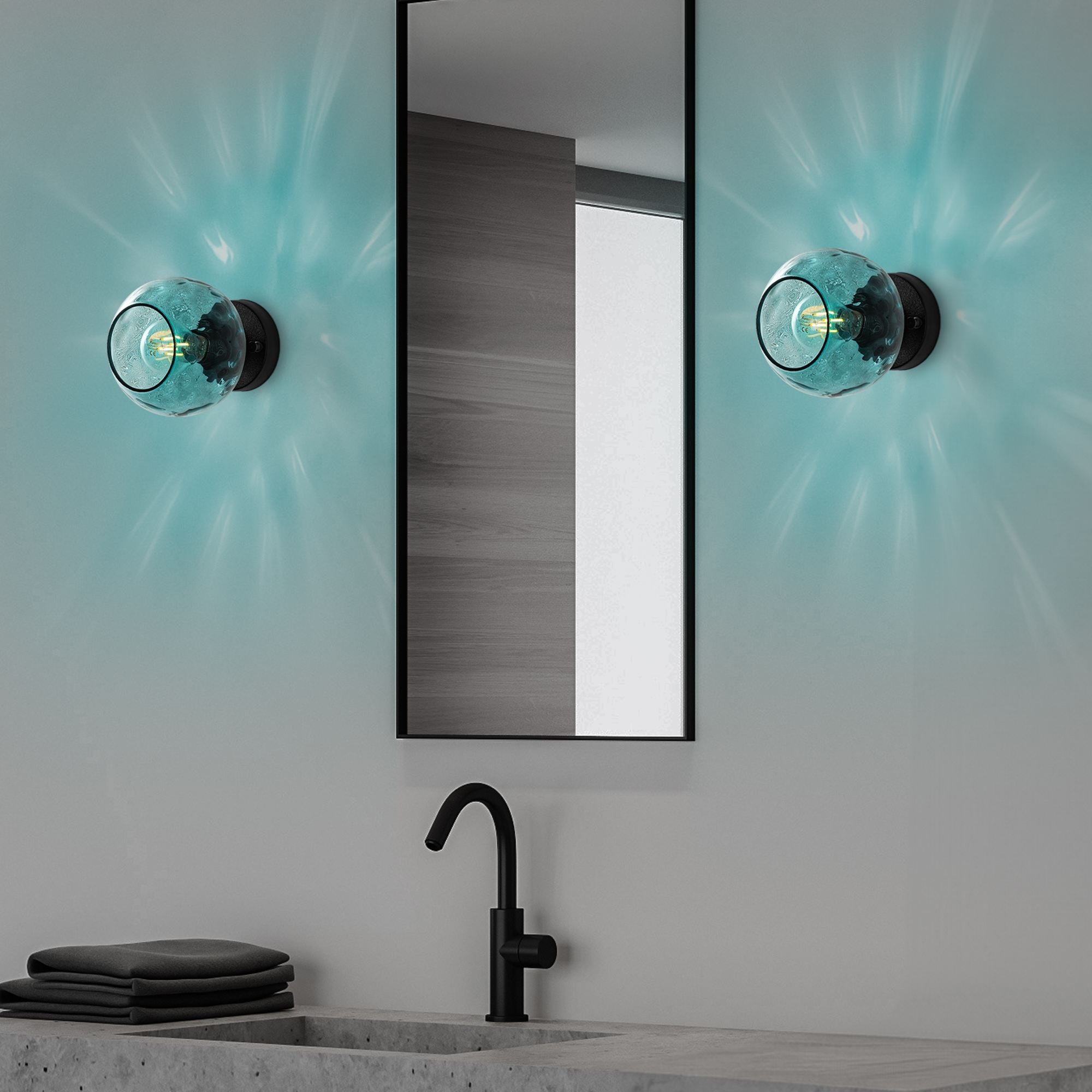 Candeeiro de Parede-Benek-Azul
Preto