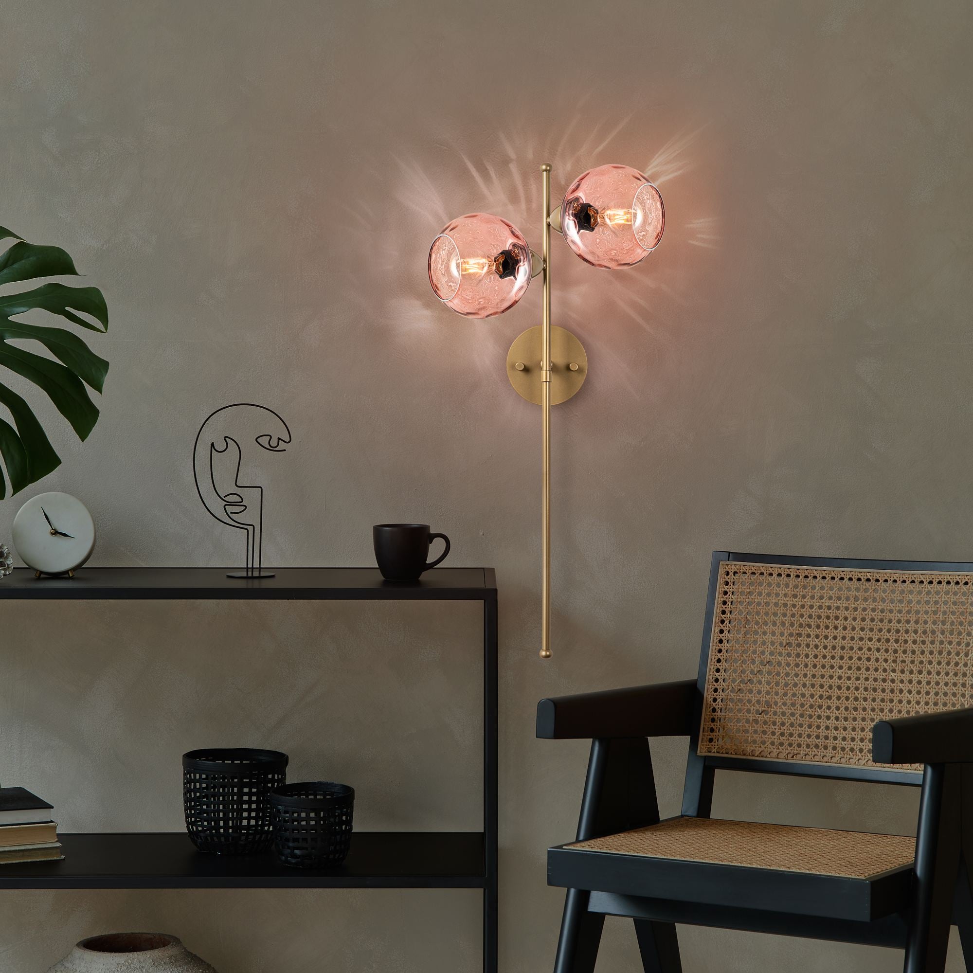 Candeeiro de Parede-Benek-Rosa
Ouro