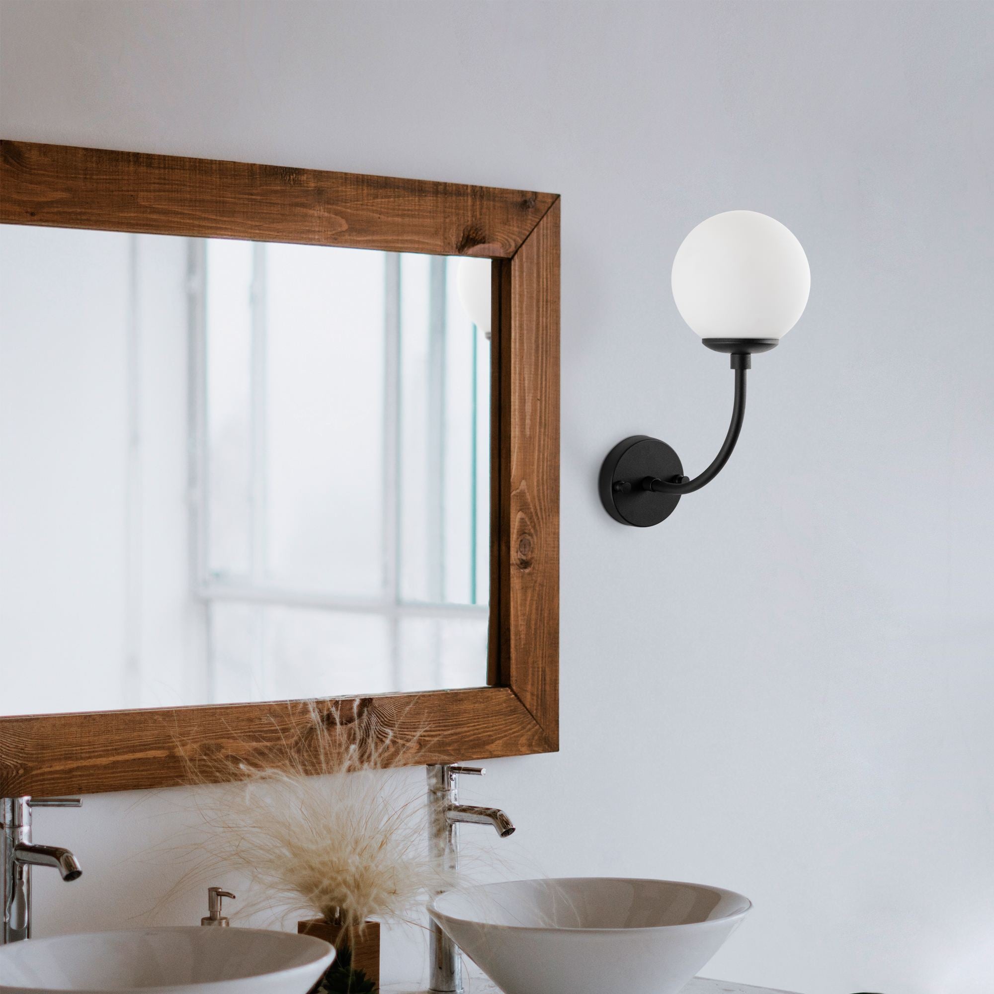 Candeeiro de Parede-Sferıs-Preto