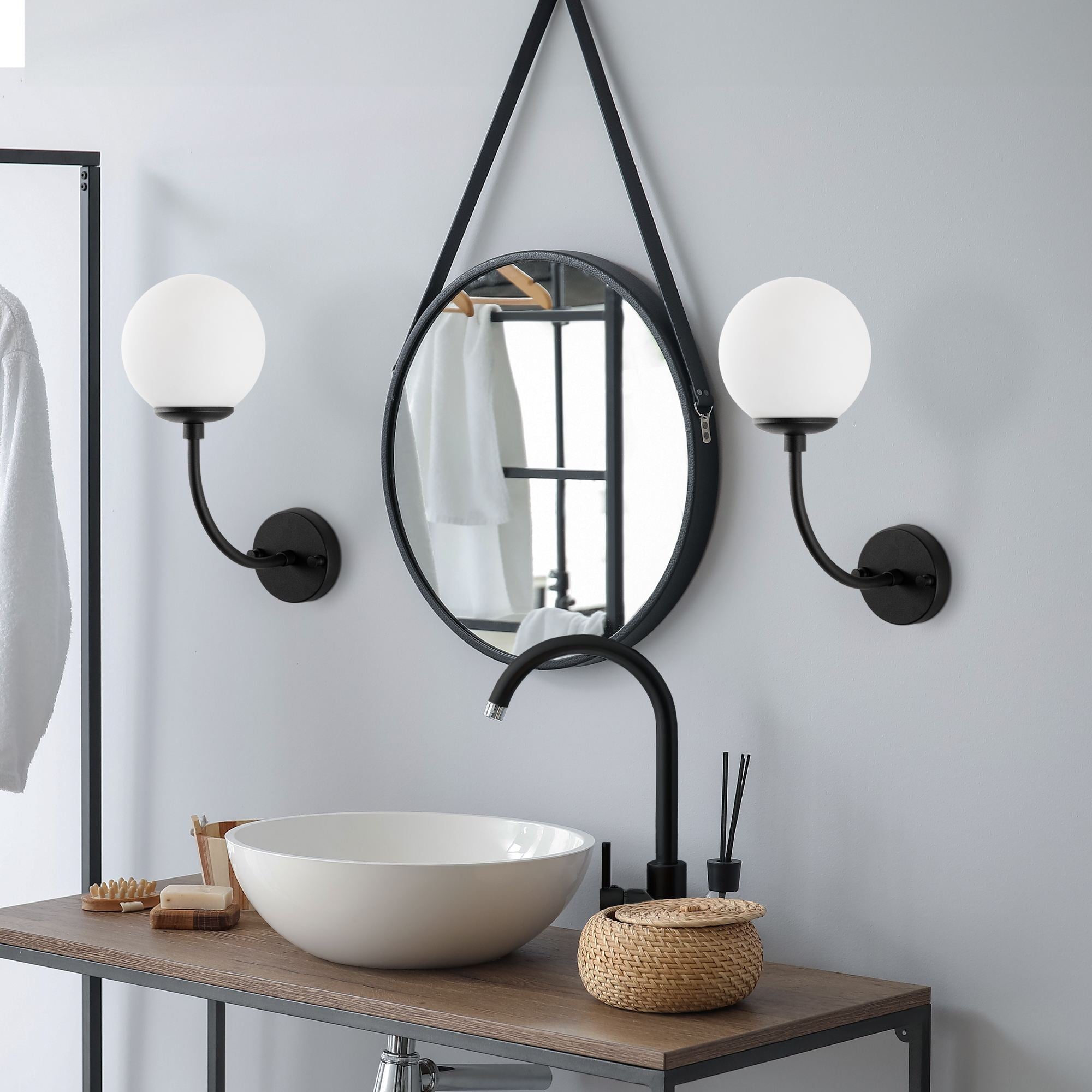 Candeeiro de Parede-Sferıs-Preto