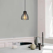 Candeeiro de Teto Industrial Preto, 15 cm de Diâmetro, 108 cm de Altura | Corpo em Ferro, Soquete E27, 40 W Máx. | Iluminação Elegante para Espaços Modernos, Classificação IP20