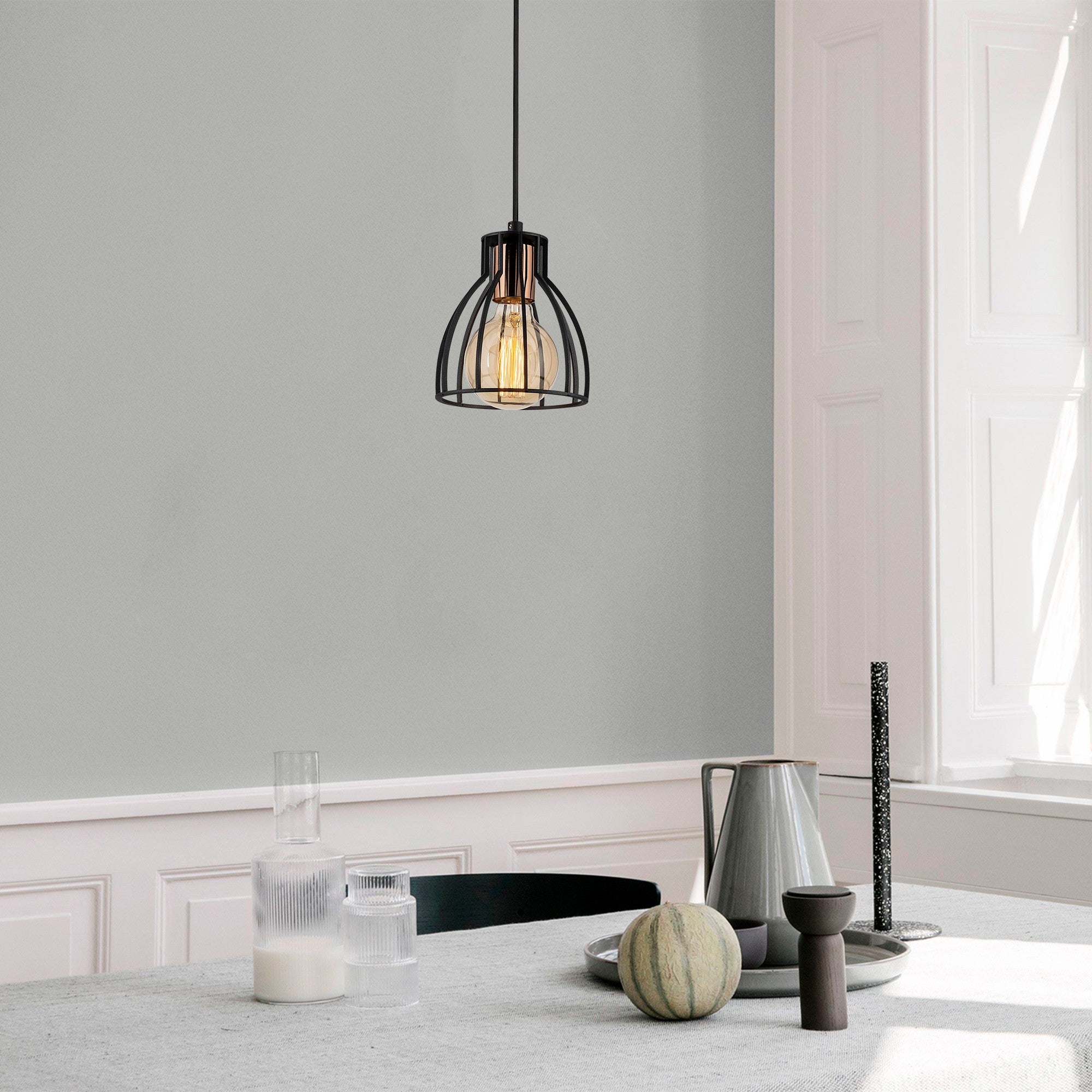 Candeeiro de Teto Industrial Preto, 15 cm de Diâmetro, 108 cm de Altura | Corpo em Ferro, Soquete E27, 40 W Máx. | Iluminação Elegante para Espaços Modernos, Classificação IP20