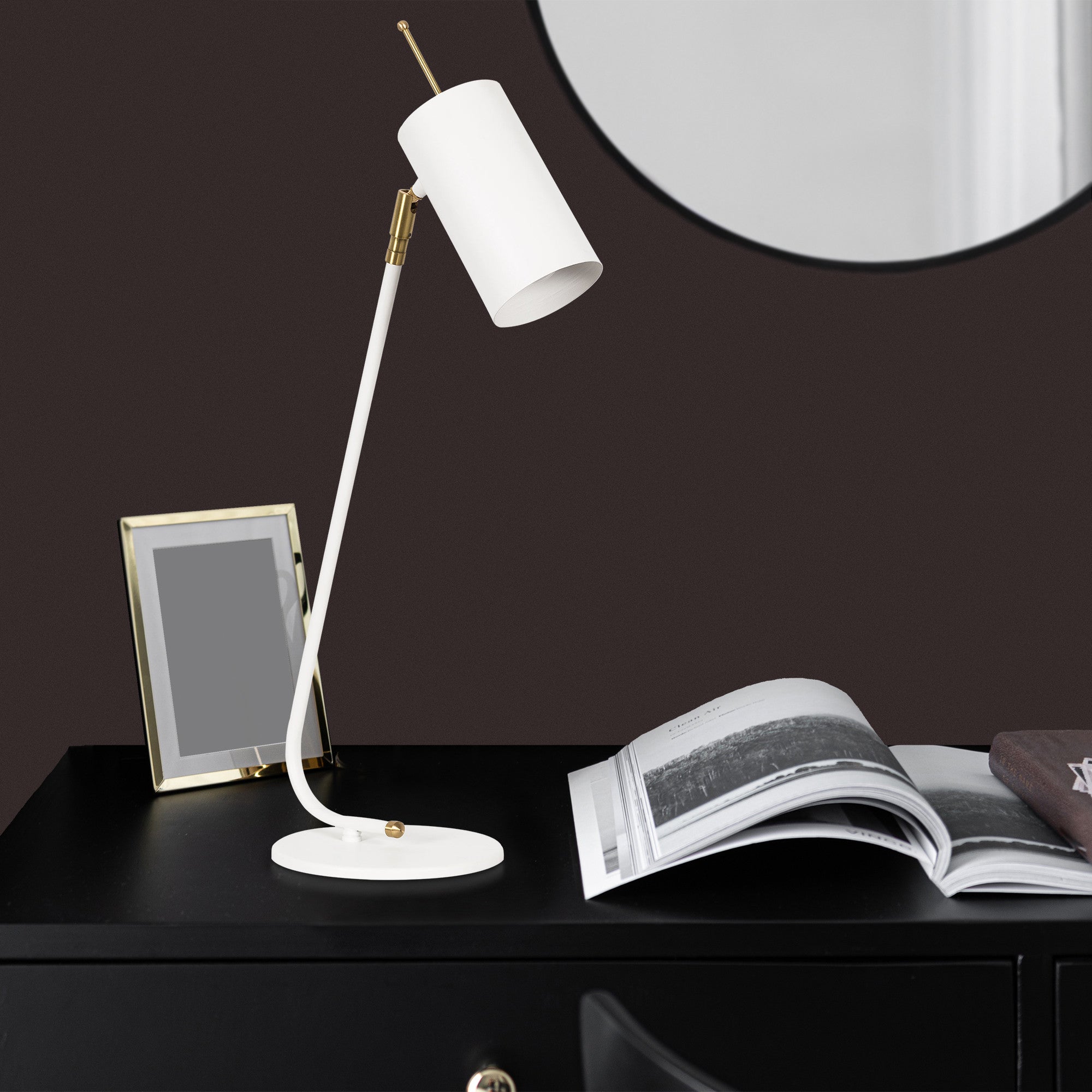 Candeeiro de Mesa estilo escandinavo, corpo de metal branco, 55 cm de altura, 8 cm de diâmetro da base, cabo de 200 cm | Soquete E27, máx. 40 W | Design elegante e minimalista